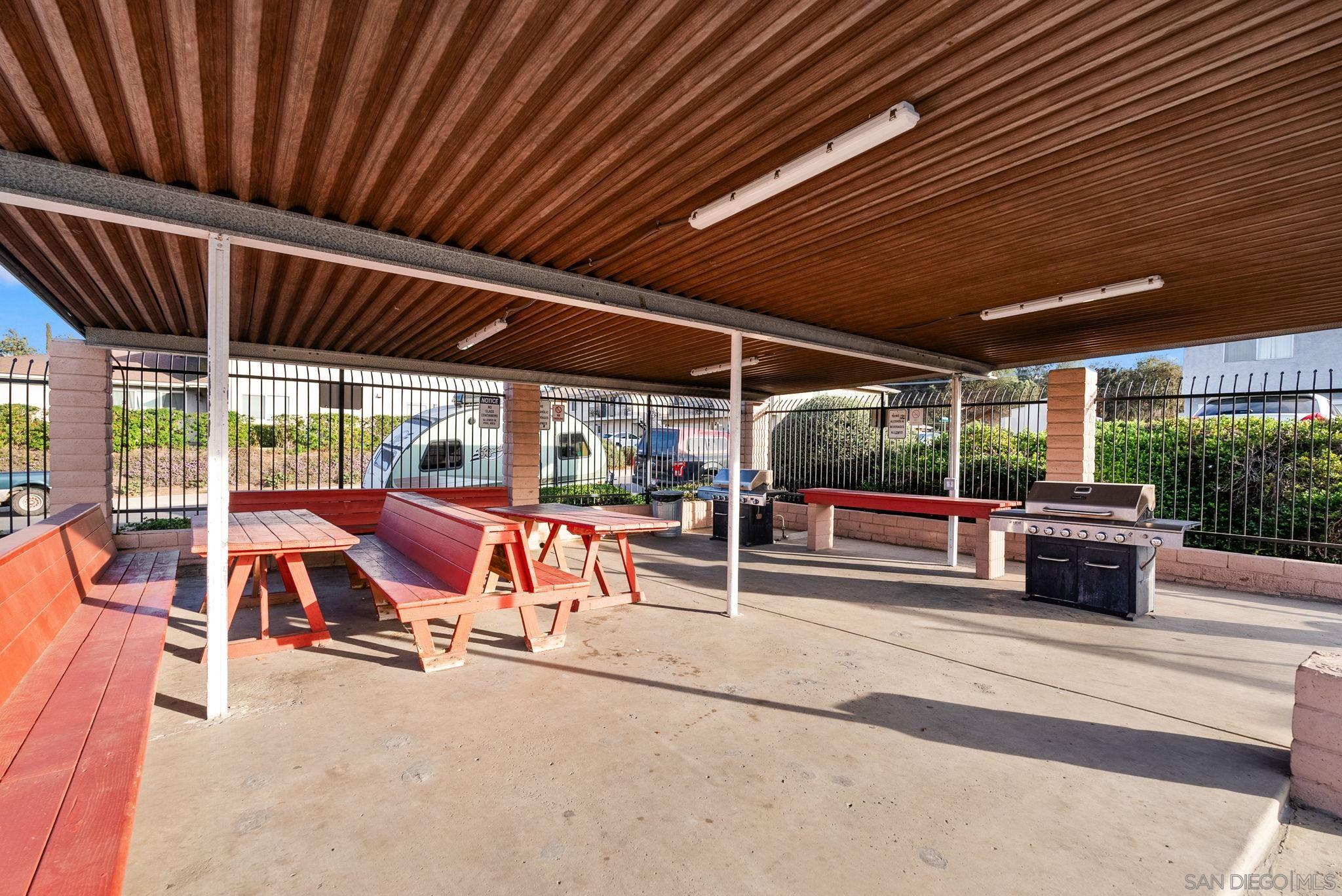 Detail Gallery Image 22 of 32 For 12156  Wintergreen Dr  #1,  Lakeside,  CA 92040 - 2 Beds | 1 Baths