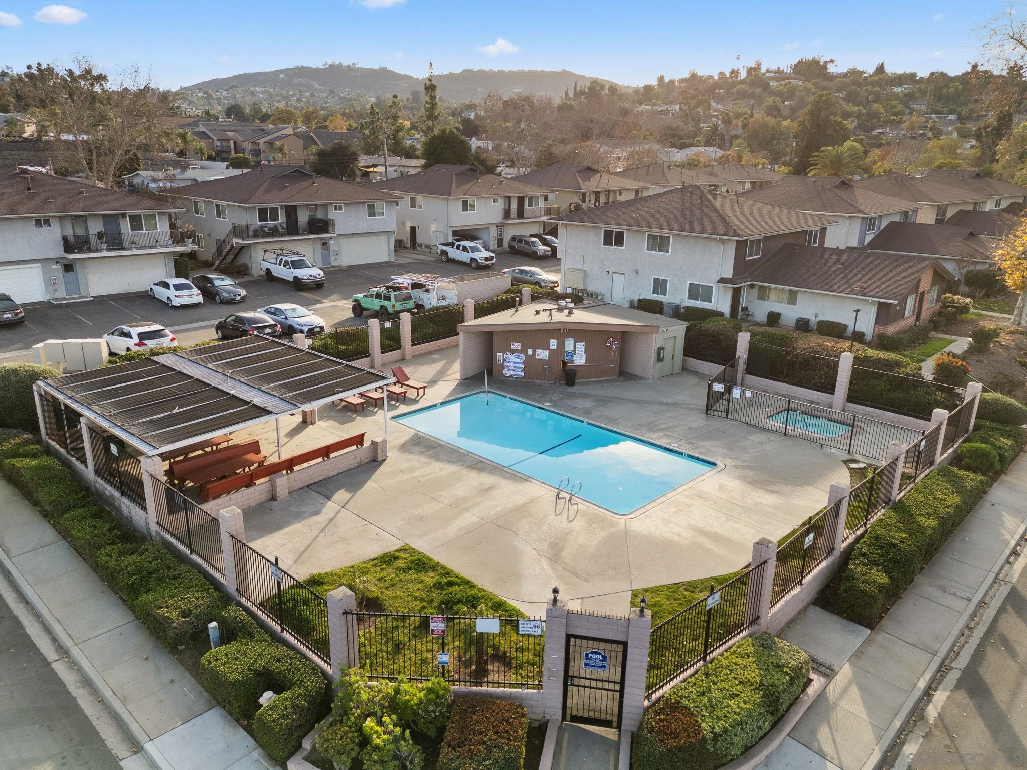 Detail Gallery Image 23 of 32 For 12156  Wintergreen Dr  #1,  Lakeside,  CA 92040 - 2 Beds | 1 Baths