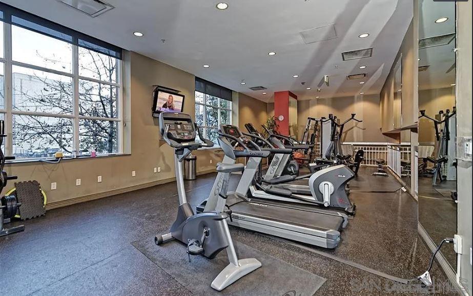 Detail Gallery Image 25 of 28 For 300  W Beech St  2101, San Diego,  CA 92101 - 2 Beds | 2 Baths