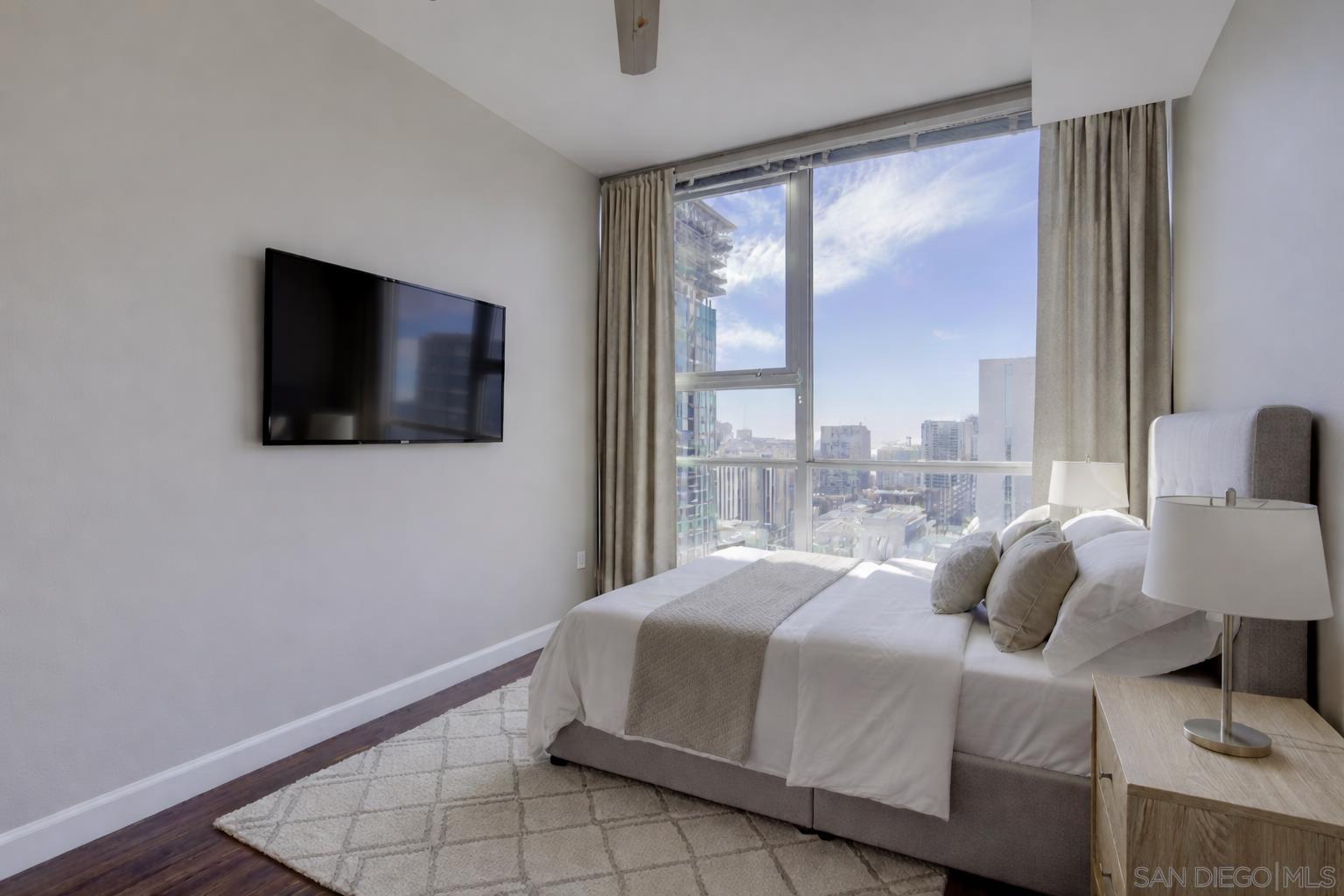 Detail Gallery Image 10 of 28 For 300  W Beech St  2101, San Diego,  CA 92101 - 2 Beds | 2 Baths