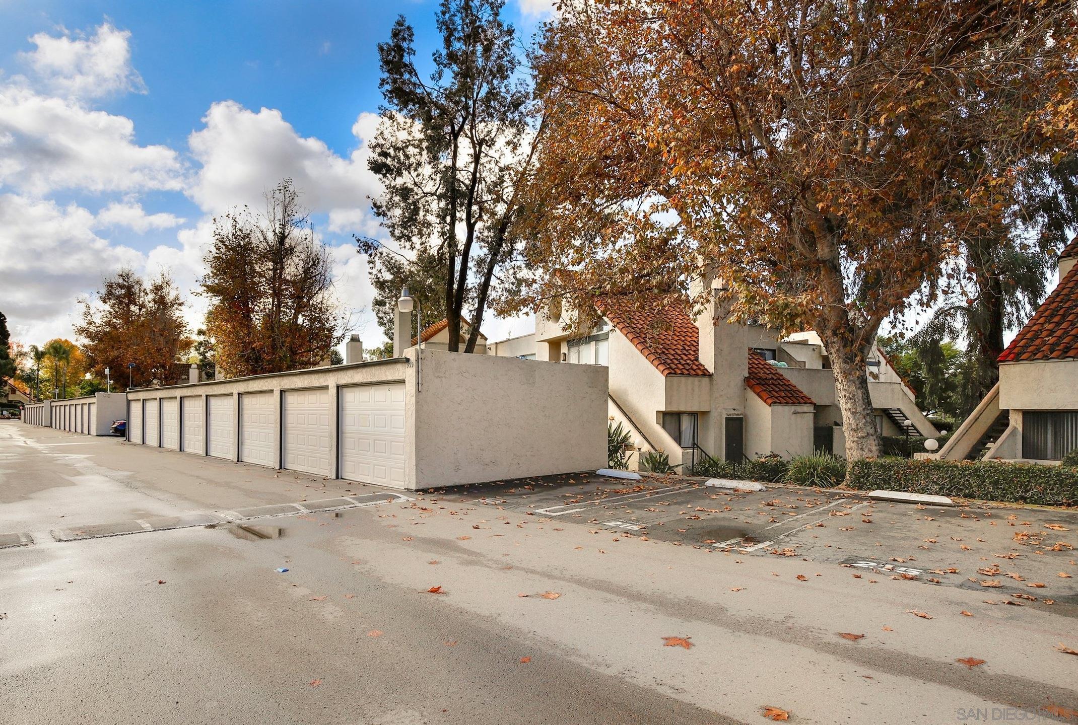 Detail Gallery Image 23 of 30 For 317 N Melrose Dr  #G,  Vista,  CA 92083 - 2 Beds | 2 Baths