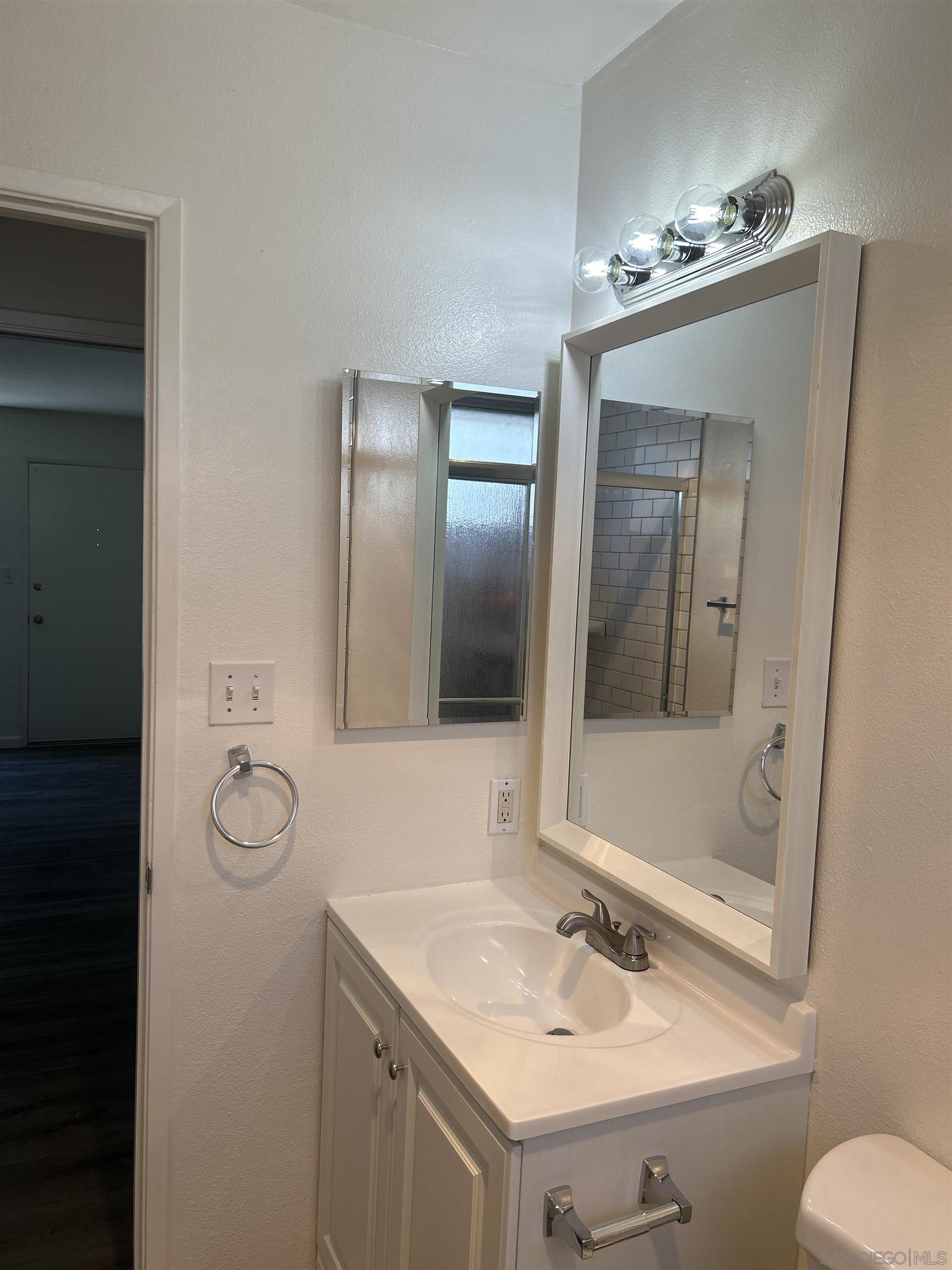 Detail Gallery Image 7 of 9 For 4443  Kansas St., San Diego,  CA 92116 - 1 Beds | 1 Baths