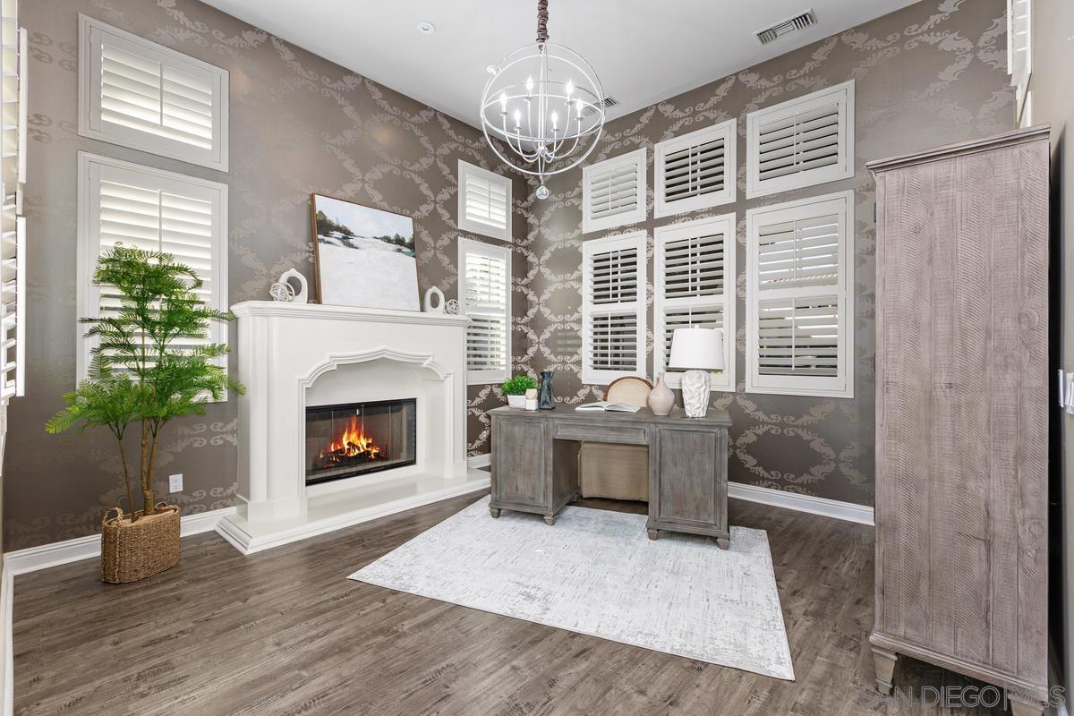 Detail Gallery Image 4 of 45 For 15639  via Montecristo, San Diego,  CA 92127 - 4 Beds | 3/1 Baths