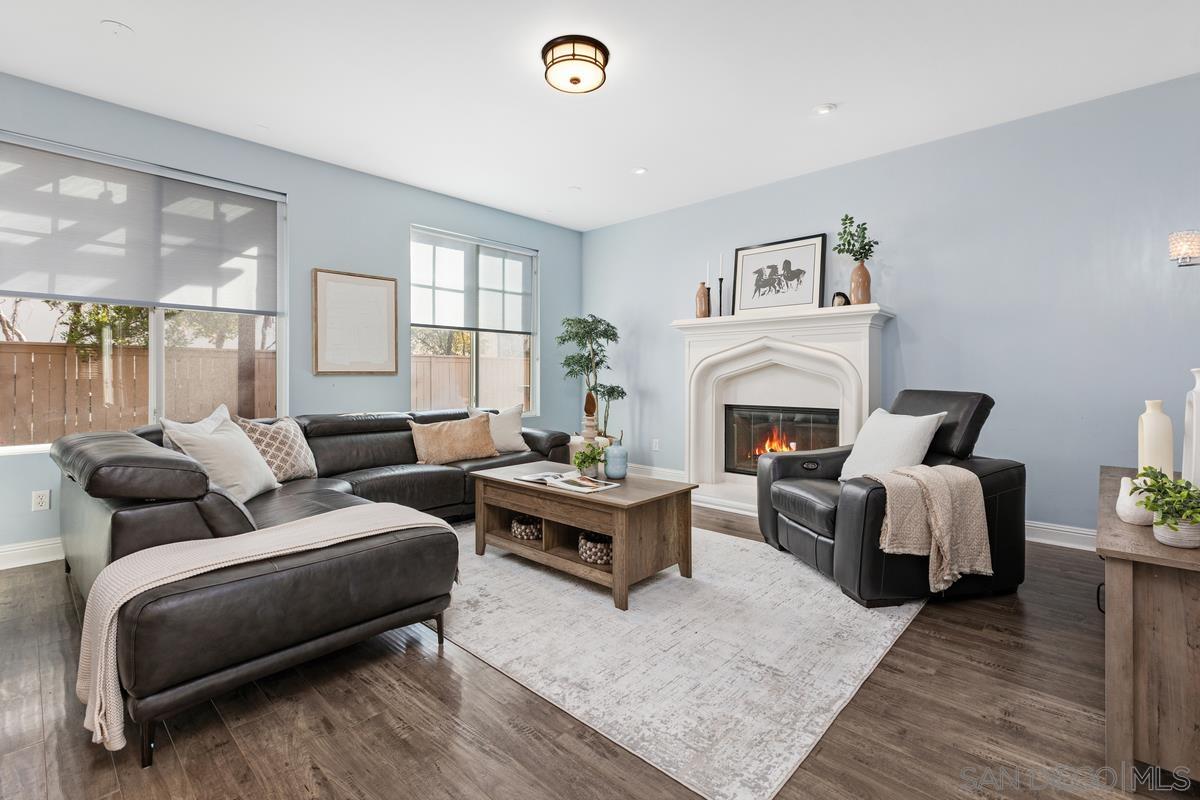 Detail Gallery Image 9 of 45 For 15639  via Montecristo, San Diego,  CA 92127 - 4 Beds | 3/1 Baths