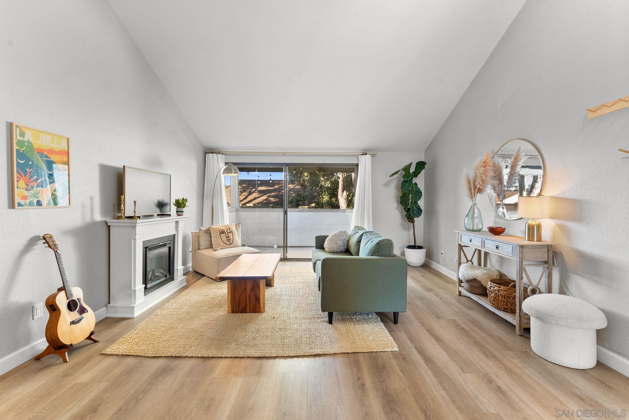 Front Image Thumbnail for SD260002799