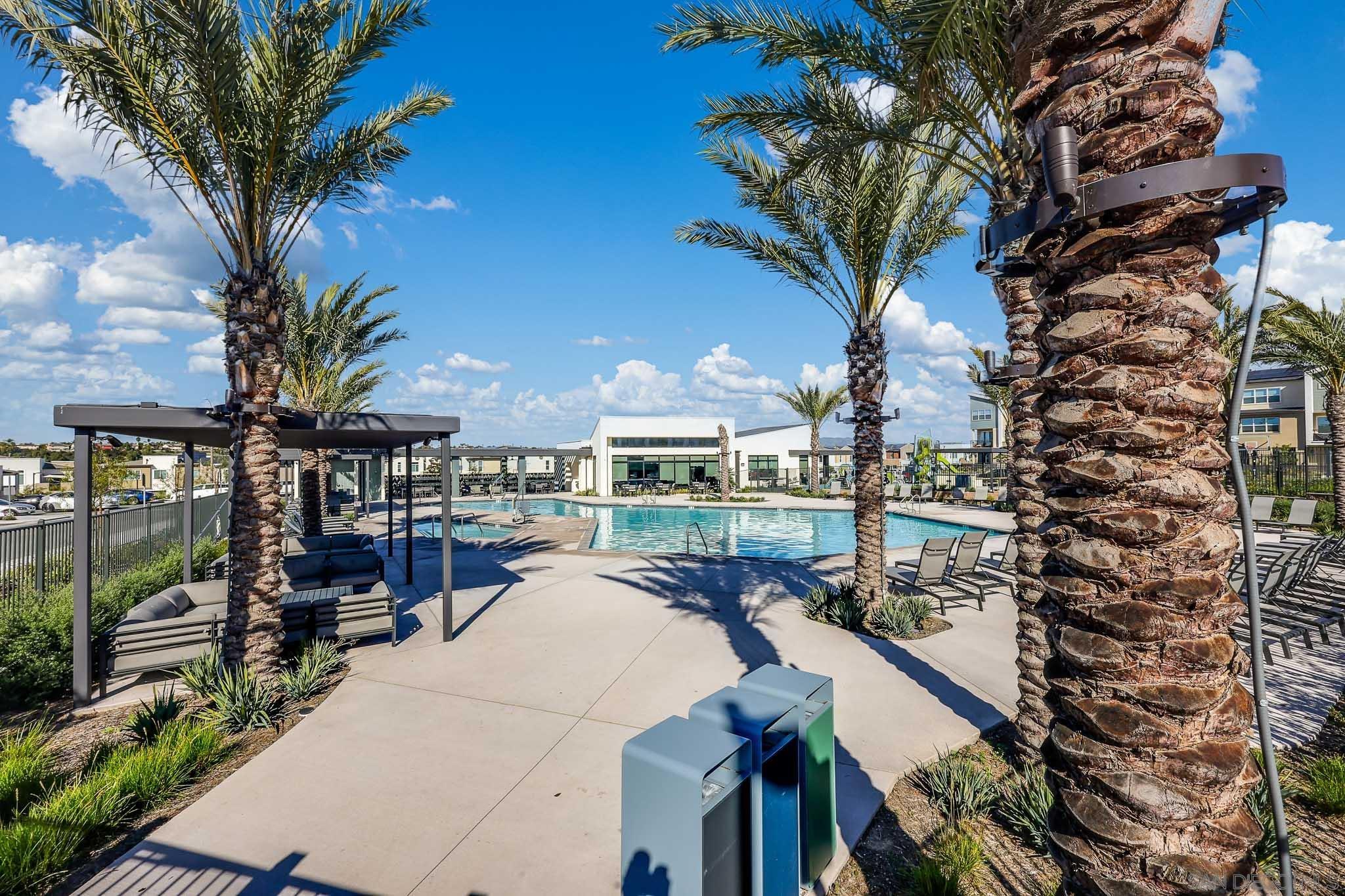 Detail Gallery Image 27 of 51 For 766  Jilian St  #2,  Chula Vista,  CA 91911 - 3 Beds | 2/1 Baths