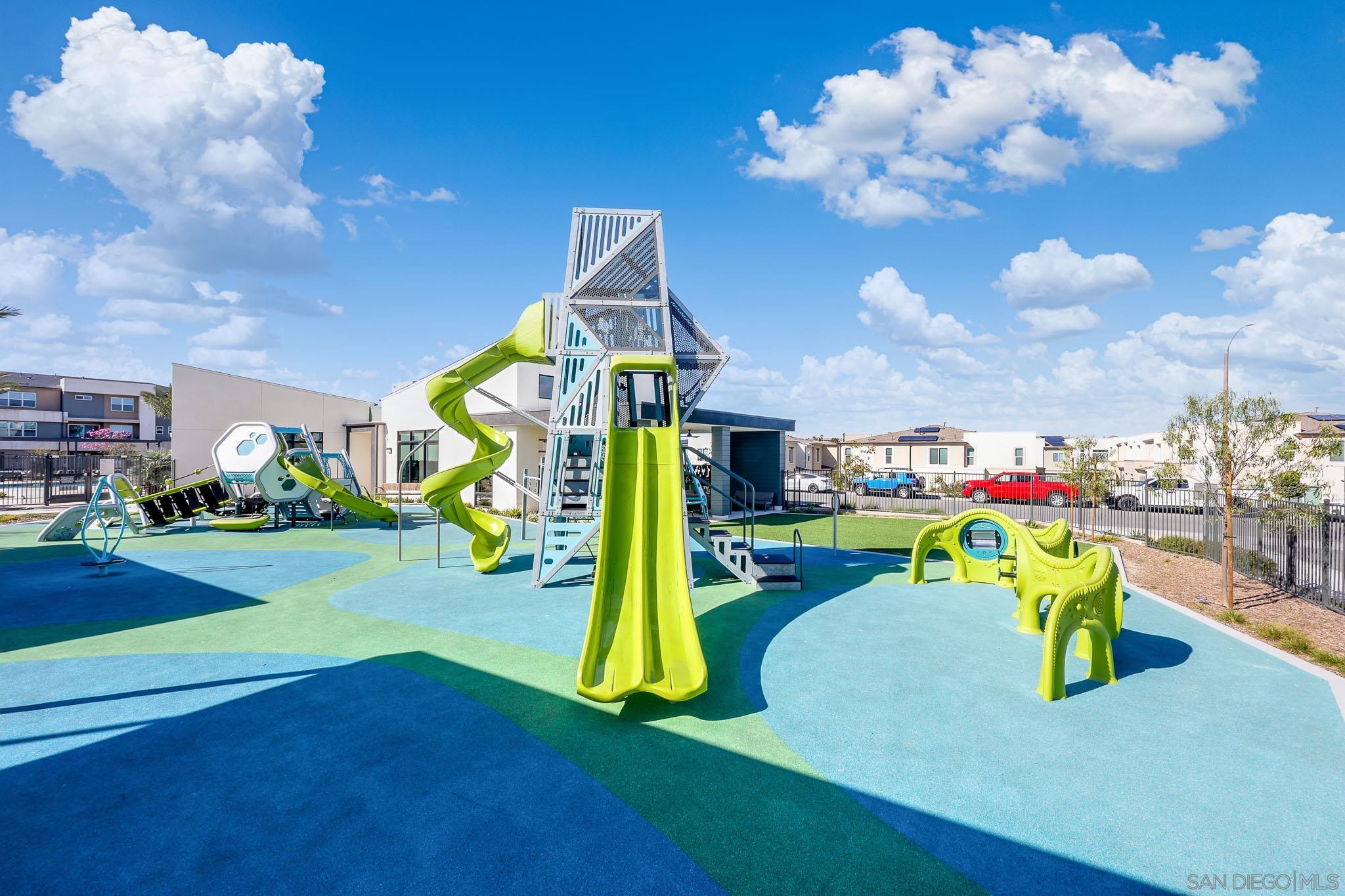 Detail Gallery Image 31 of 51 For 766  Jilian St  #2,  Chula Vista,  CA 91911 - 3 Beds | 2/1 Baths