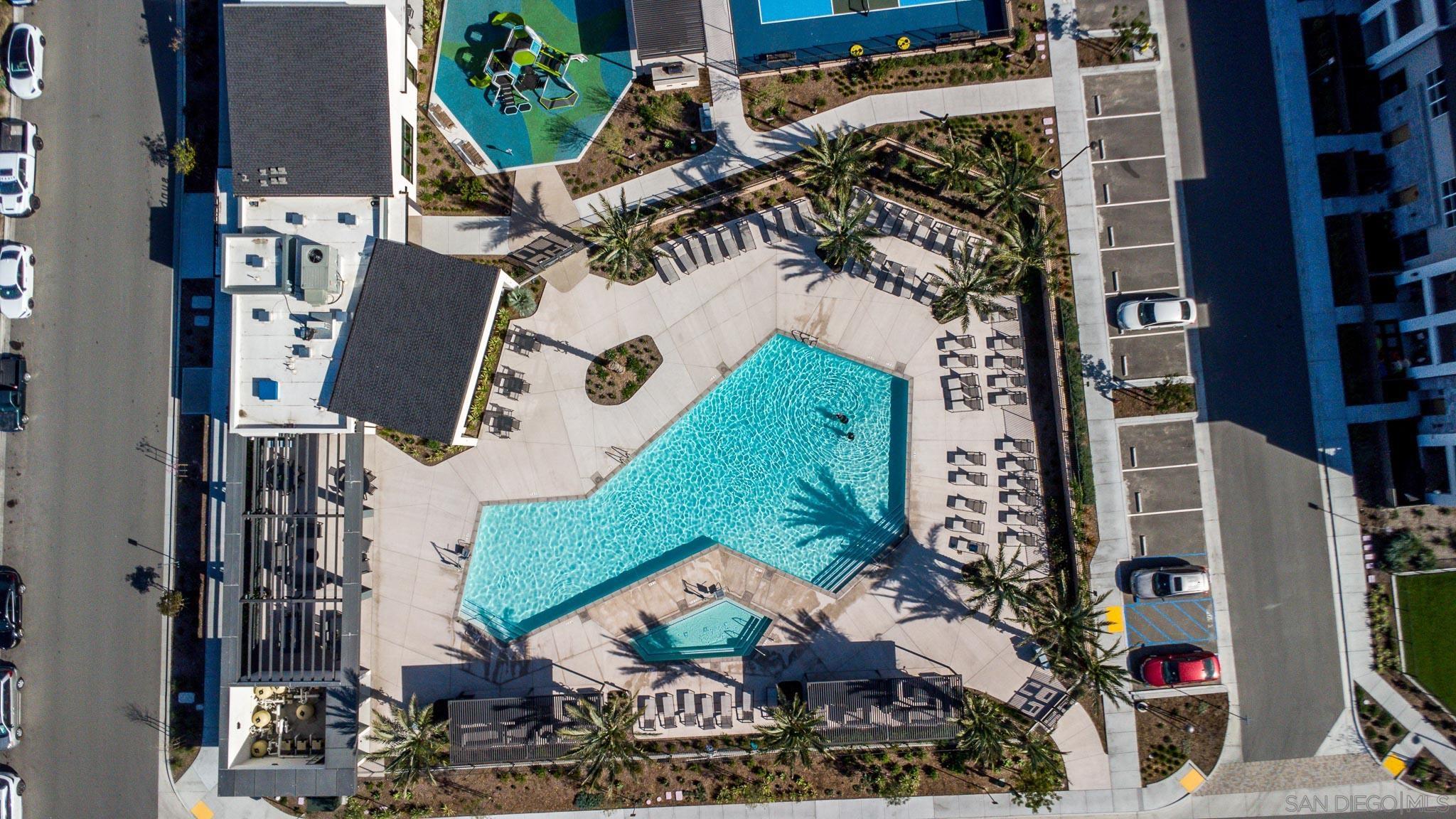 Detail Gallery Image 41 of 51 For 766  Jilian St  #2,  Chula Vista,  CA 91911 - 3 Beds | 2/1 Baths