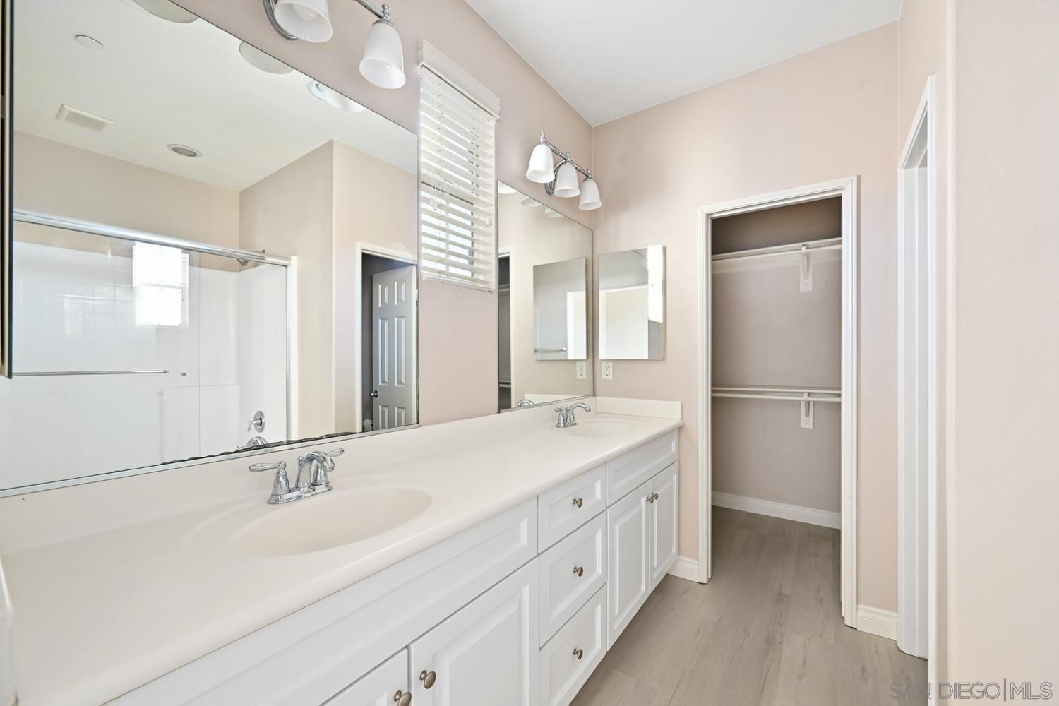 Detail Gallery Image 18 of 30 For 5074  Cascade Way  #102,  Oceanside,  CA 92057 - 2 Beds | 2/1 Baths