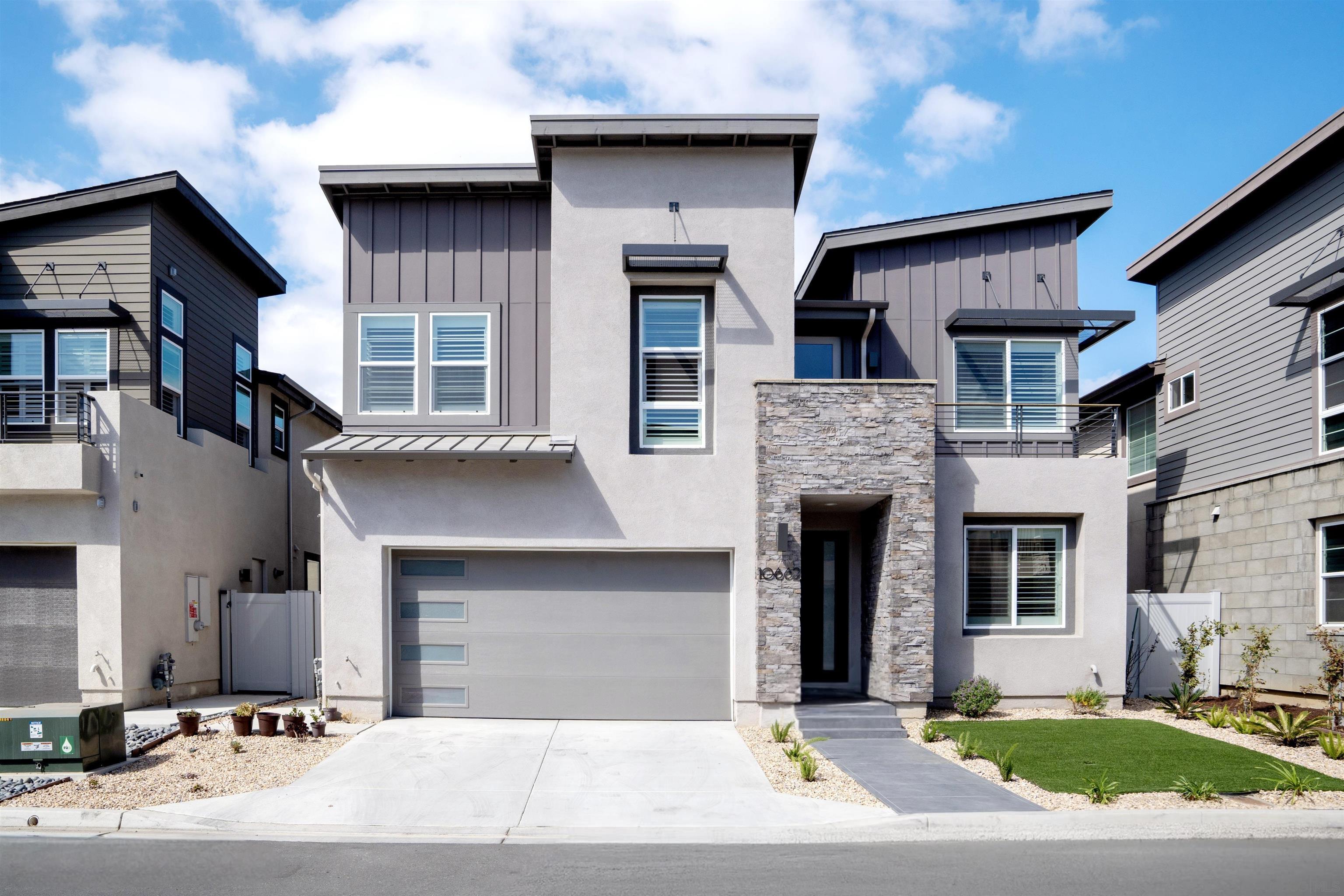 Front Image Thumbnail for SD260002804