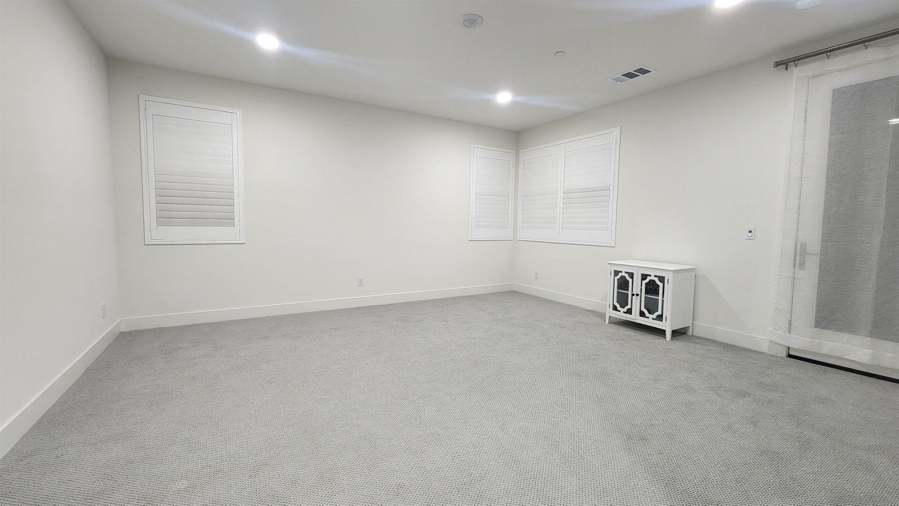 Detail Gallery Image 16 of 19 For 10662  Senna Way, San Diego,  CA 92126 - 4 Beds | 3 Baths