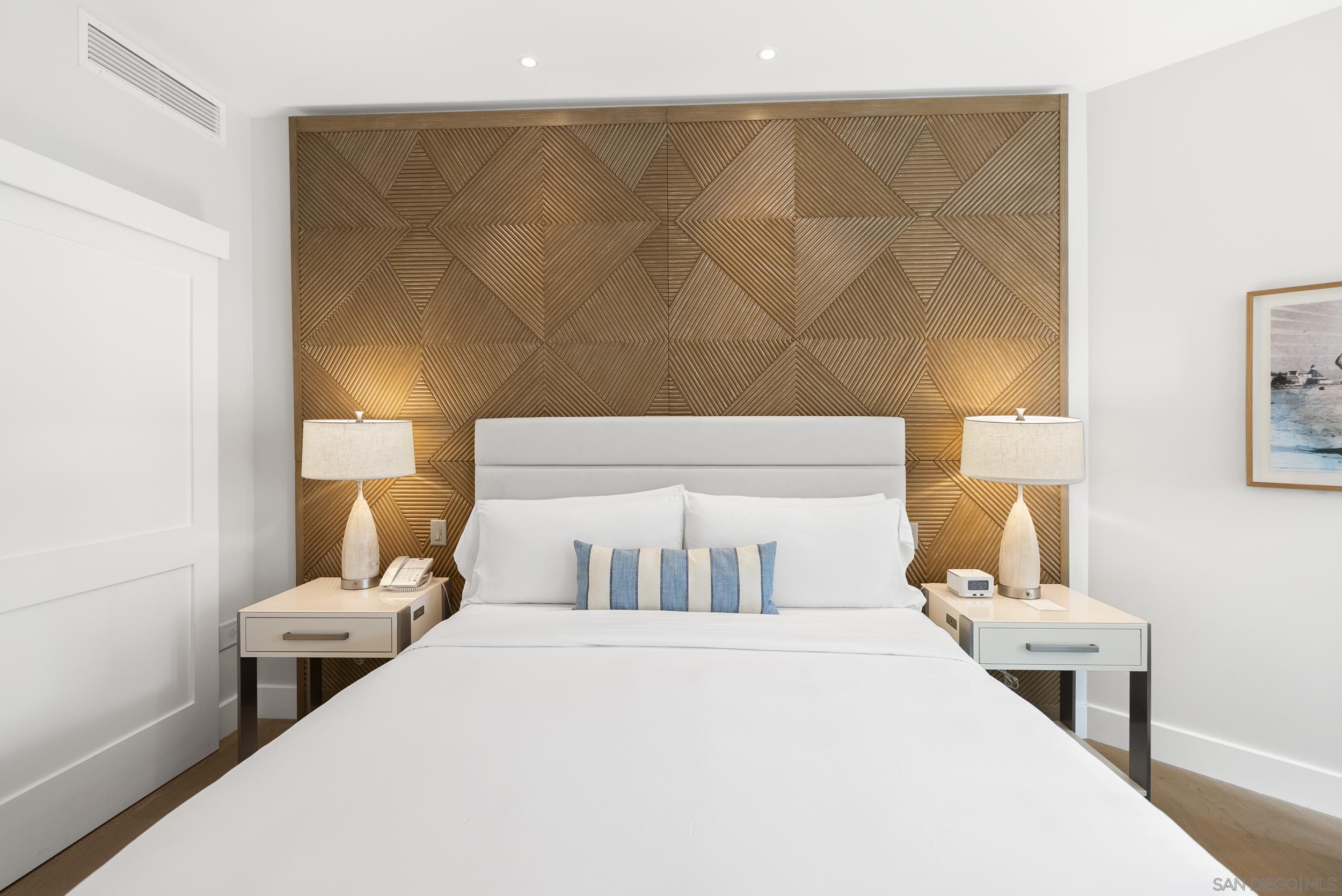 Detail Gallery Image 13 of 47 For 1500  Orange Ave  #38,  Coronado,  CA 92118 - 2 Beds | 2 Baths