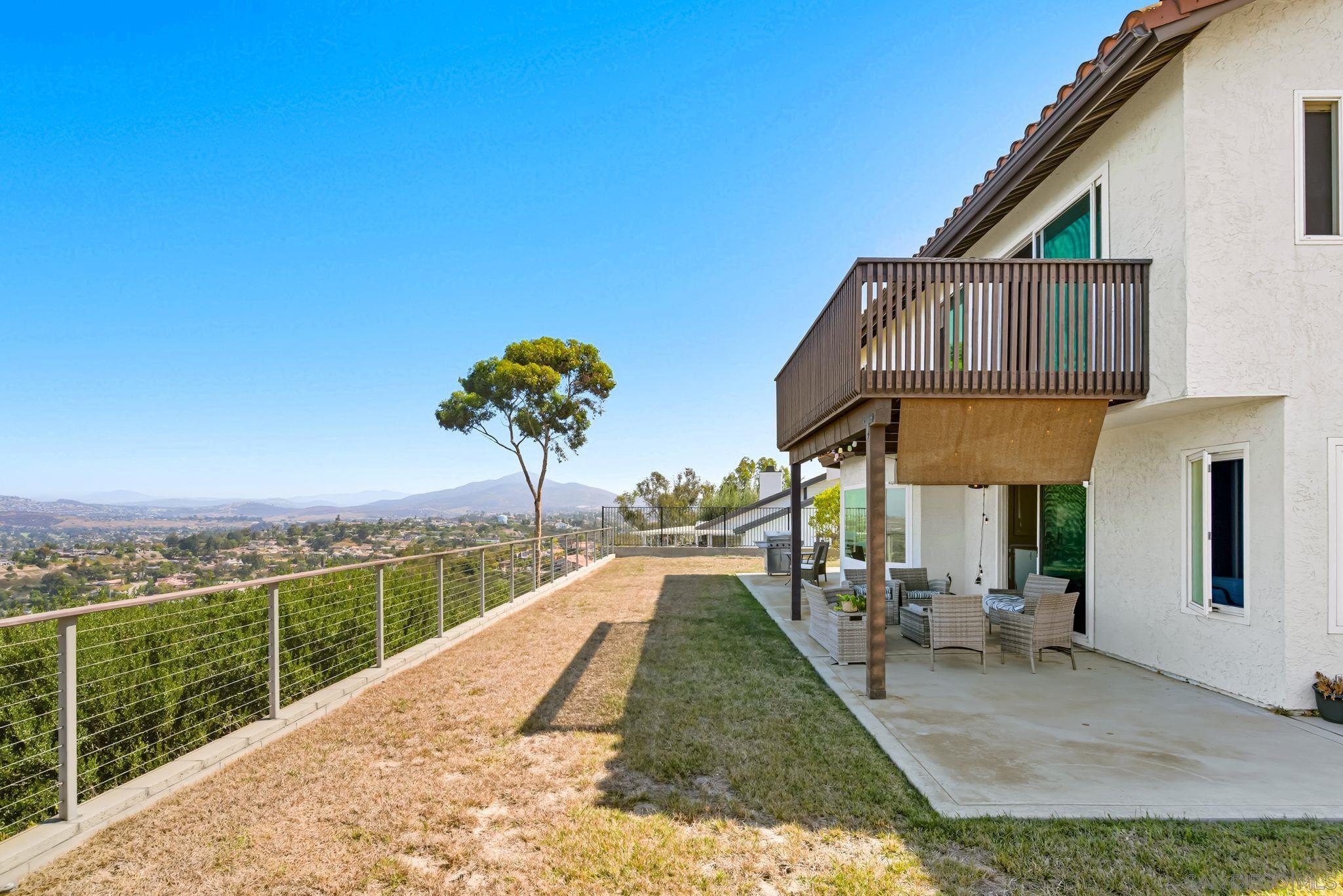 Detail Gallery Image 21 of 24 For 363  Surrey Dr, Bonita,  CA 91902 - 5 Beds | 3/1 Baths