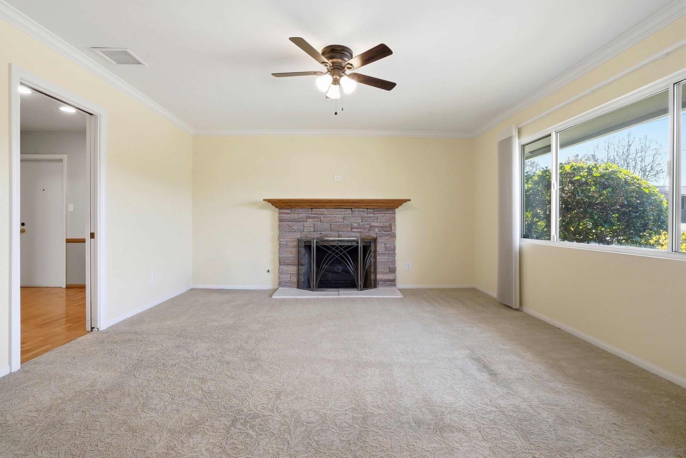 Detail Gallery Image 12 of 40 For 6110  Romany Dr, San Diego,  CA 92120 - 3 Beds | 3 Baths