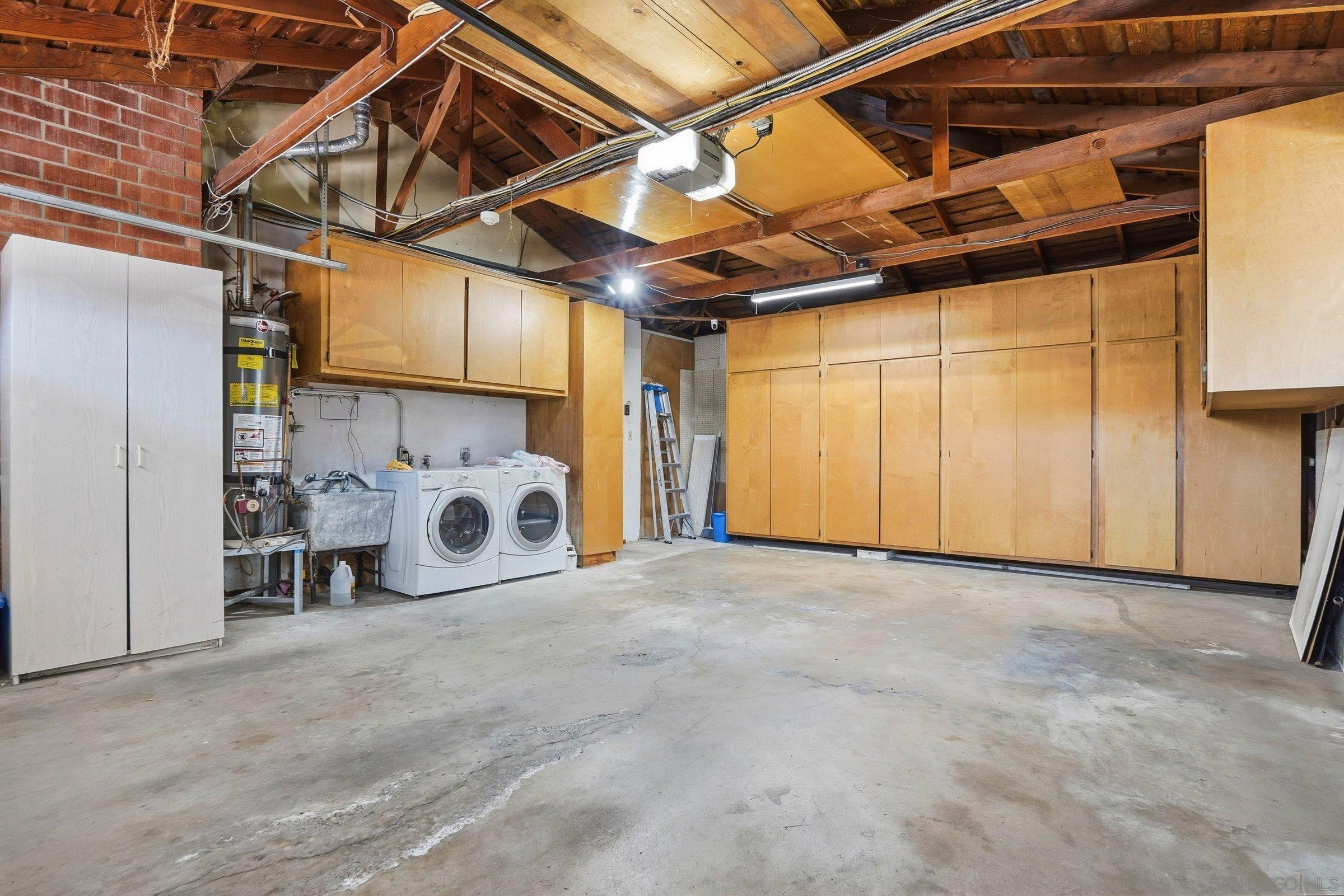 Detail Gallery Image 39 of 40 For 6110  Romany Dr, San Diego,  CA 92120 - 3 Beds | 3 Baths