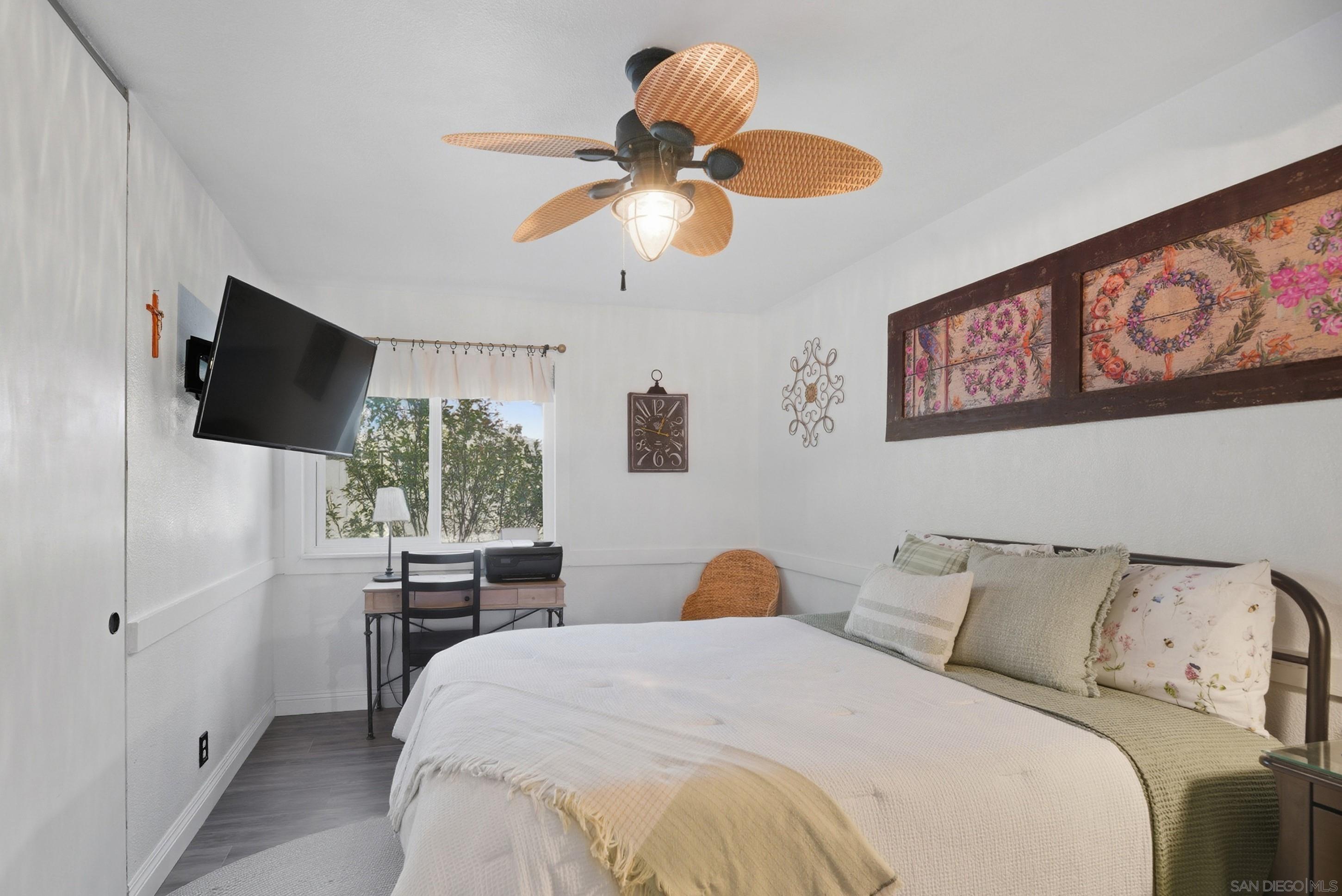 Detail Gallery Image 14 of 33 For 2121  Emberwood Way, Escondido,  CA 92029 - 3 Beds | 2 Baths