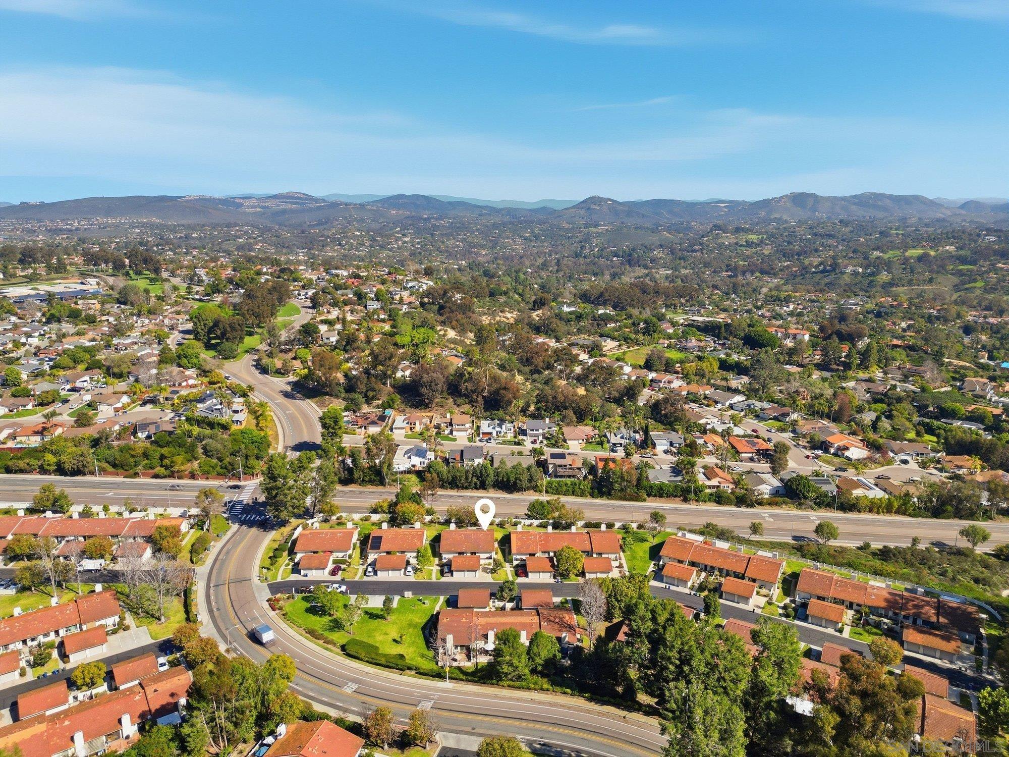 Detail Gallery Image 27 of 28 For 1926  Springdale Ln, Encinitas,  CA 92024 - 3 Beds | 2 Baths