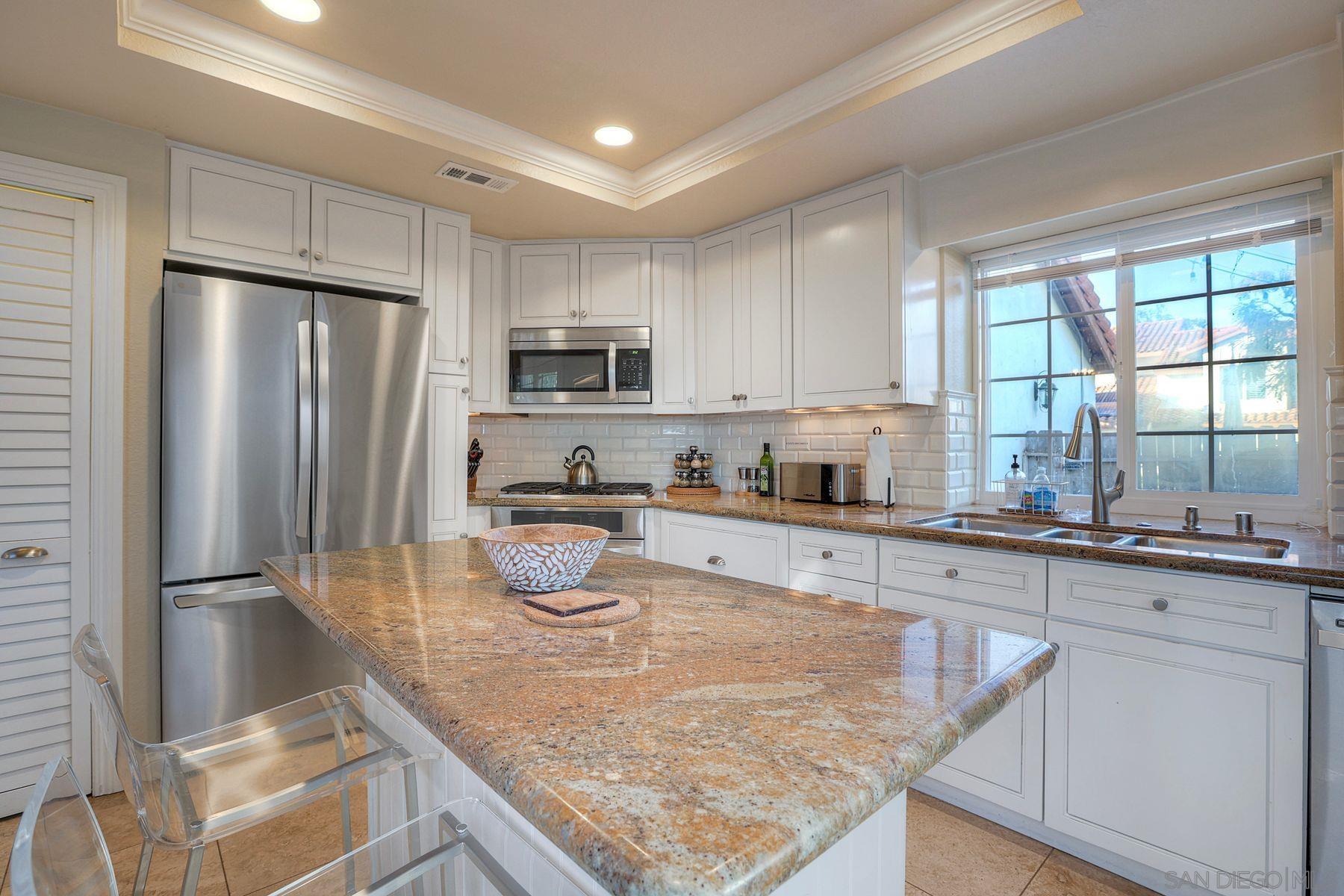 Detail Gallery Image 19 of 51 For 2037  Countrywood Way, Encinitas,  CA 92024 - 2 Beds | 2 Baths