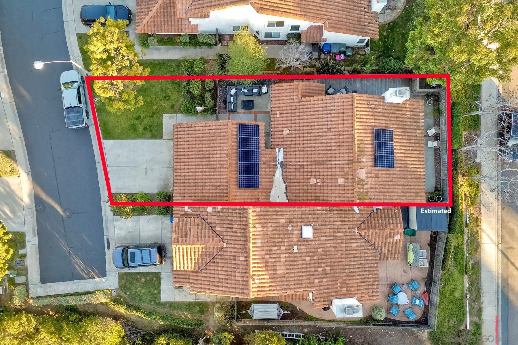 Detail Gallery Image 3 of 51 For 2037  Countrywood Way, Encinitas,  CA 92024 - 2 Beds | 2 Baths