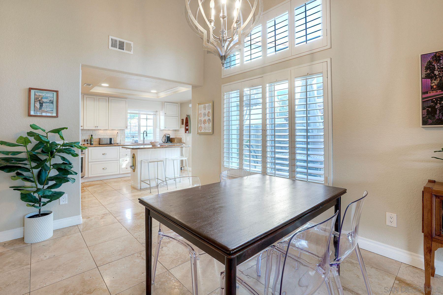 Detail Gallery Image 10 of 51 For 2037  Countrywood Way, Encinitas,  CA 92024 - 2 Beds | 2 Baths