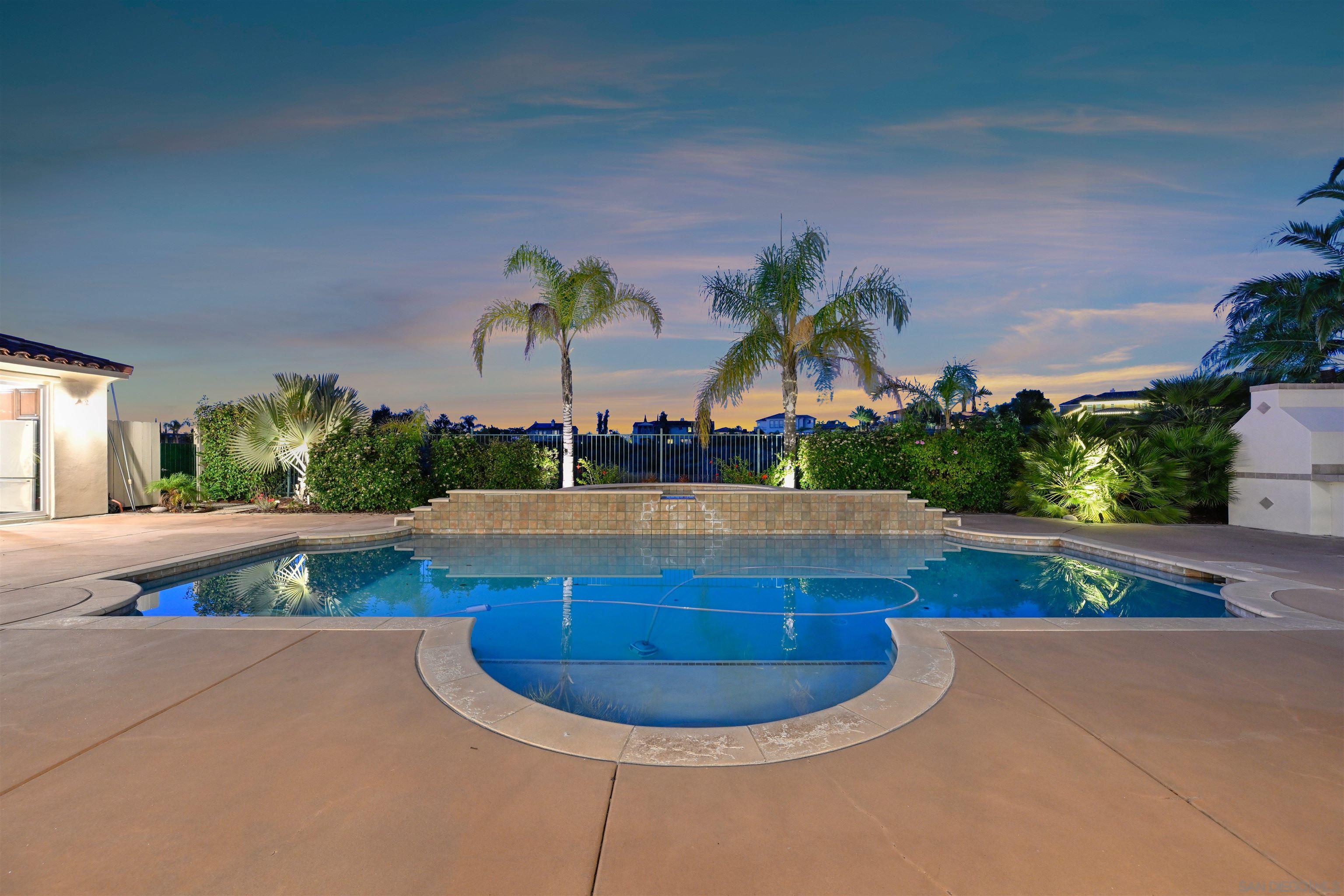 Detail Gallery Image 2 of 55 For 14854  Eden Mills Pl, San Diego,  CA 92131 - 5 Beds | 4/1 Baths