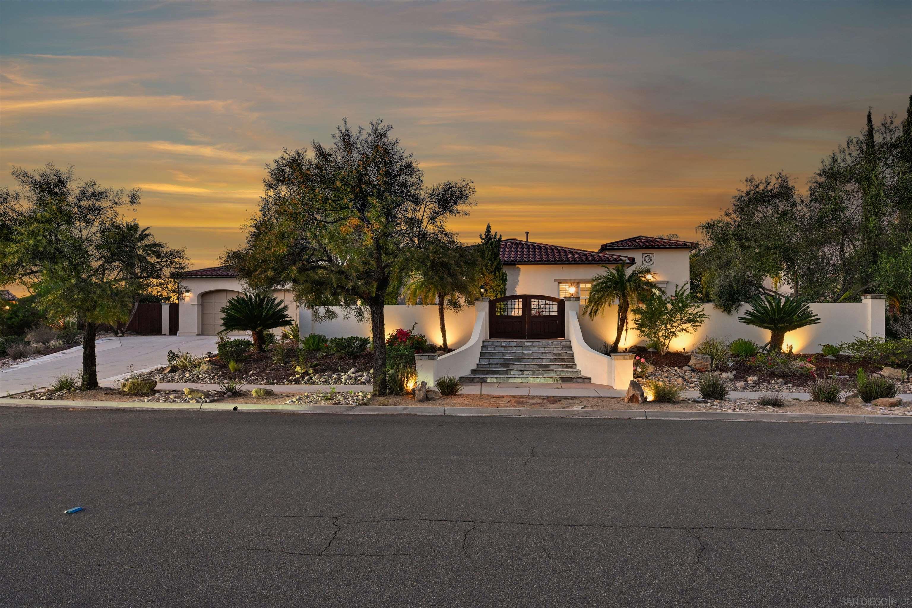 Detail Gallery Image 3 of 55 For 14854  Eden Mills Pl, San Diego,  CA 92131 - 5 Beds | 4/1 Baths