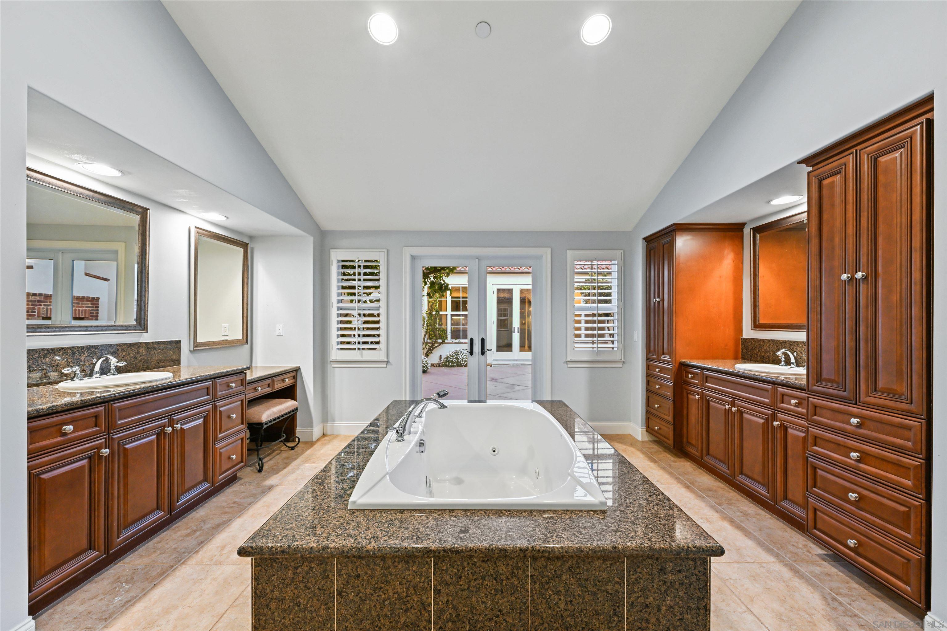 Detail Gallery Image 23 of 55 For 14854  Eden Mills Pl, San Diego,  CA 92131 - 5 Beds | 4/1 Baths