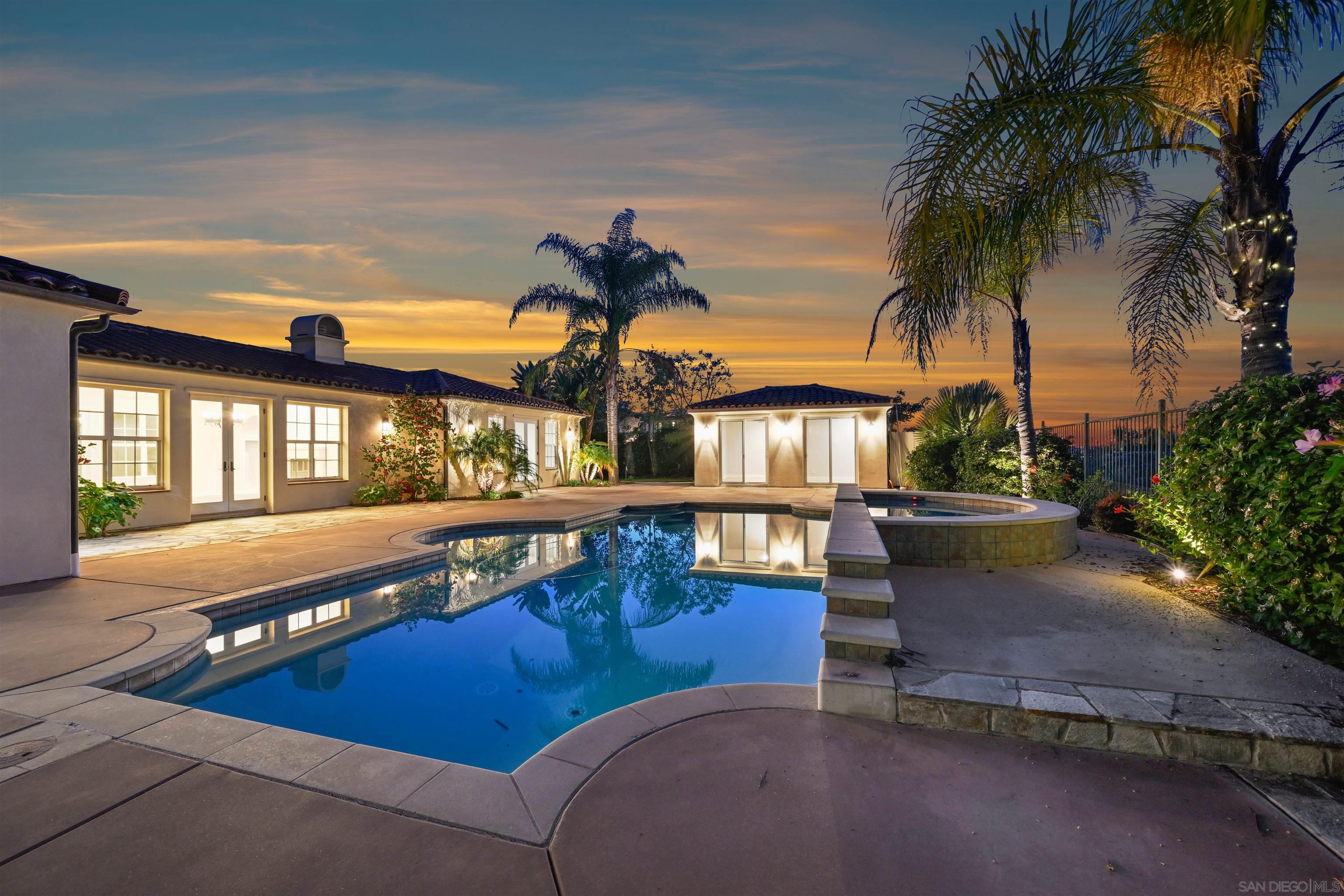 Detail Gallery Image 5 of 55 For 14854  Eden Mills Pl, San Diego,  CA 92131 - 5 Beds | 4/1 Baths