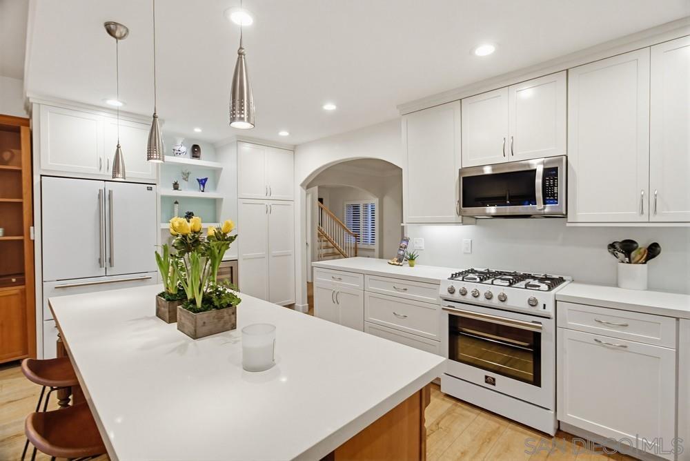 Detail Gallery Image 15 of 75 For 4460  Niagara Avenue, San Diego,  CA 92107 - 4 Beds | 4 Baths