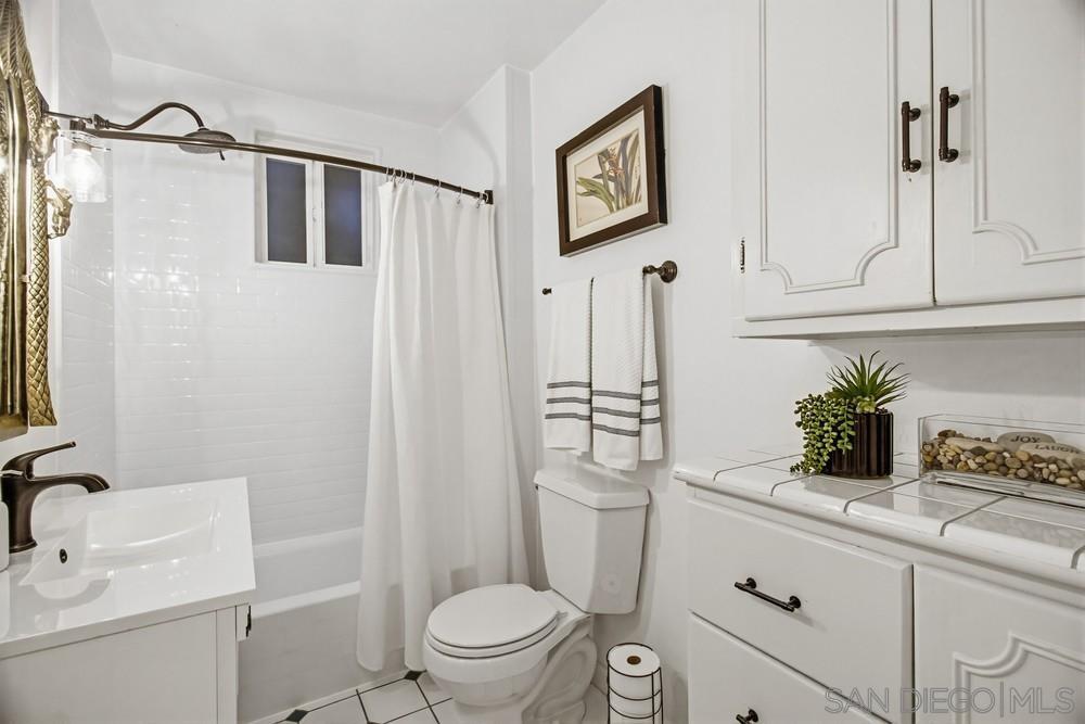 Detail Gallery Image 24 of 75 For 4460  Niagara Avenue, San Diego,  CA 92107 - 4 Beds | 4 Baths