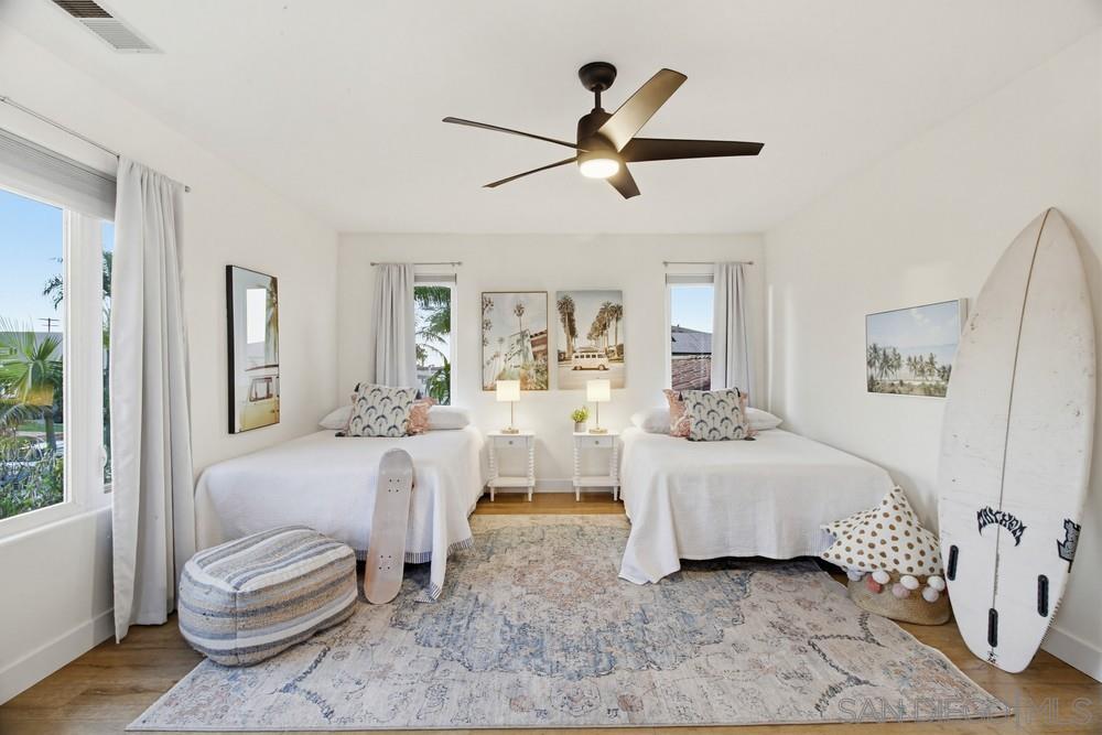 Detail Gallery Image 36 of 75 For 4460  Niagara Avenue, San Diego,  CA 92107 - 4 Beds | 4 Baths