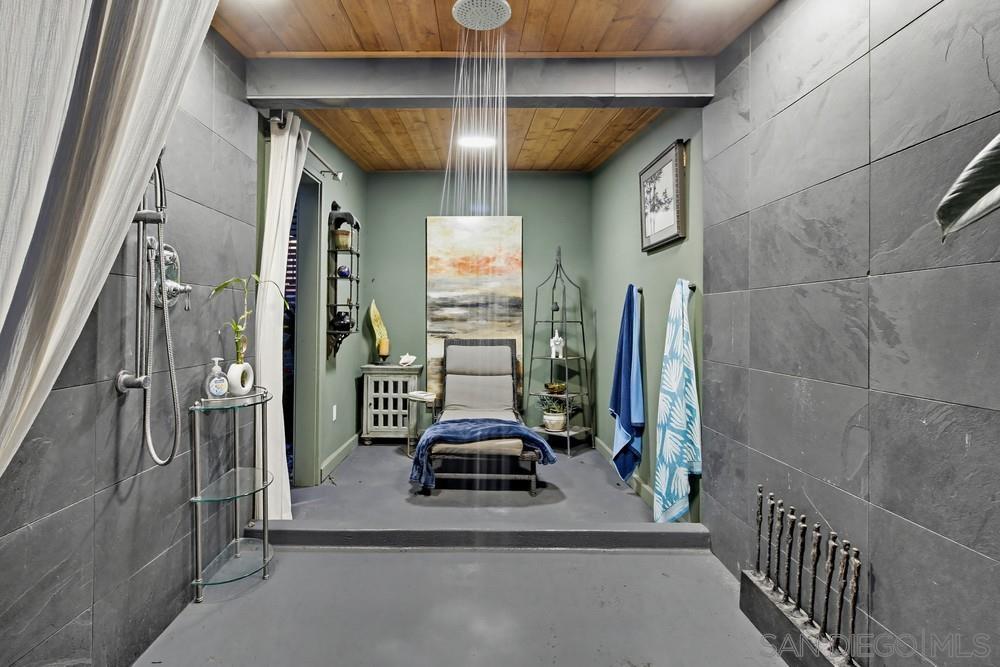 Detail Gallery Image 66 of 75 For 4460  Niagara Avenue, San Diego,  CA 92107 - 4 Beds | 4 Baths