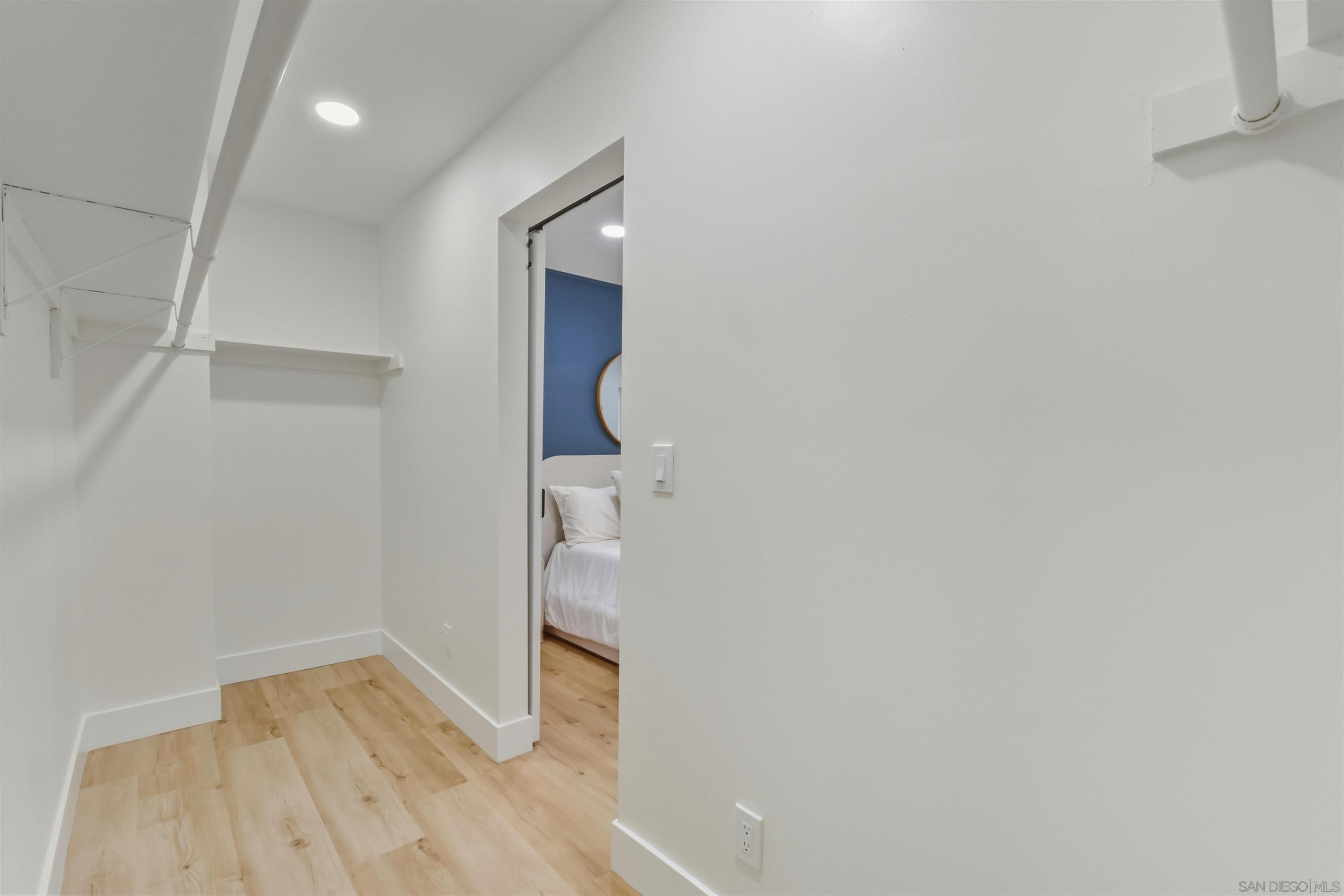 Detail Gallery Image 18 of 38 For 11035  Avenida Maria, San Diego,  CA 92129 - 4 Beds | 3/1 Baths