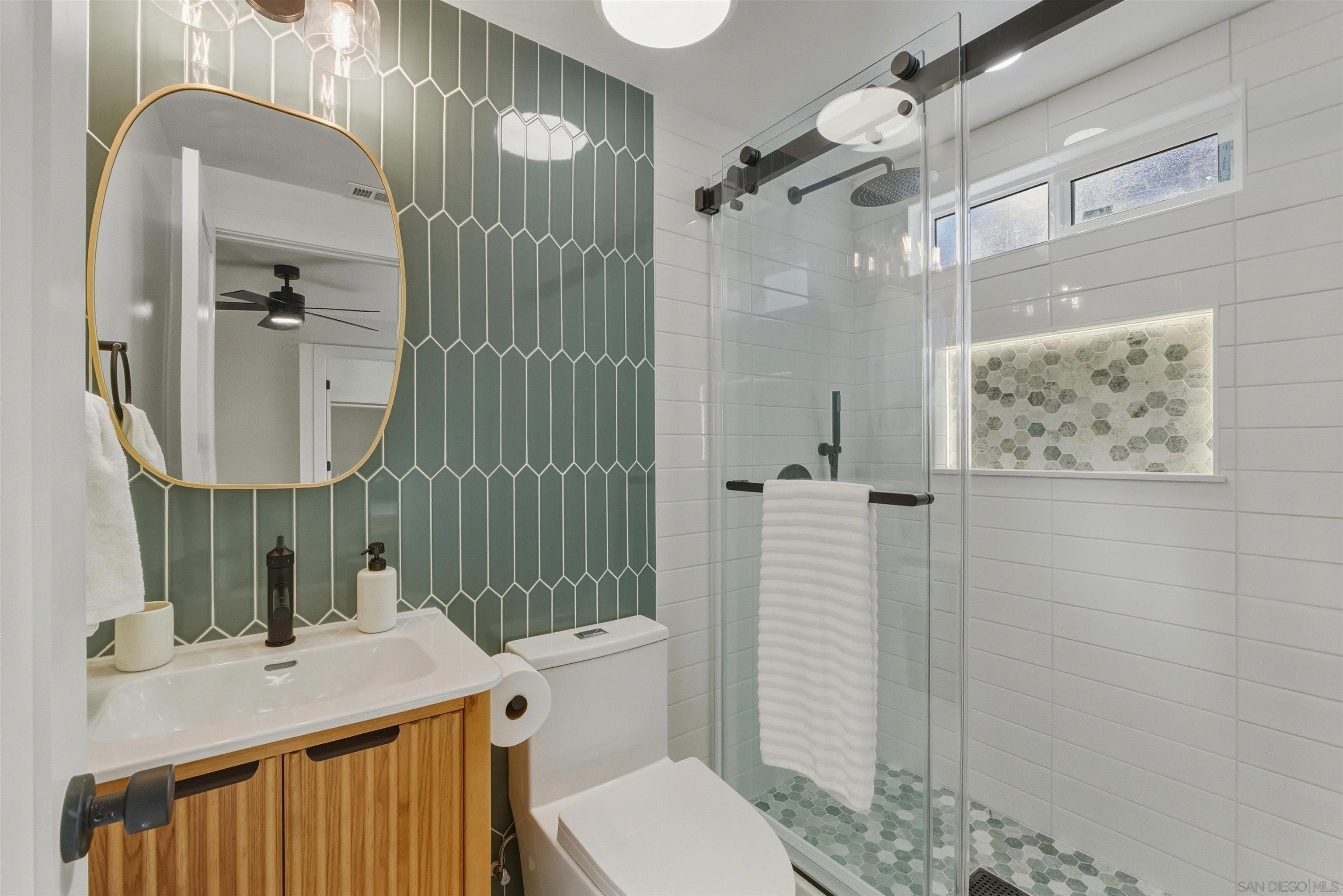 Detail Gallery Image 26 of 37 For 11035  Avenida Maria, San Diego,  CA 92129 - 4 Beds | 3/1 Baths