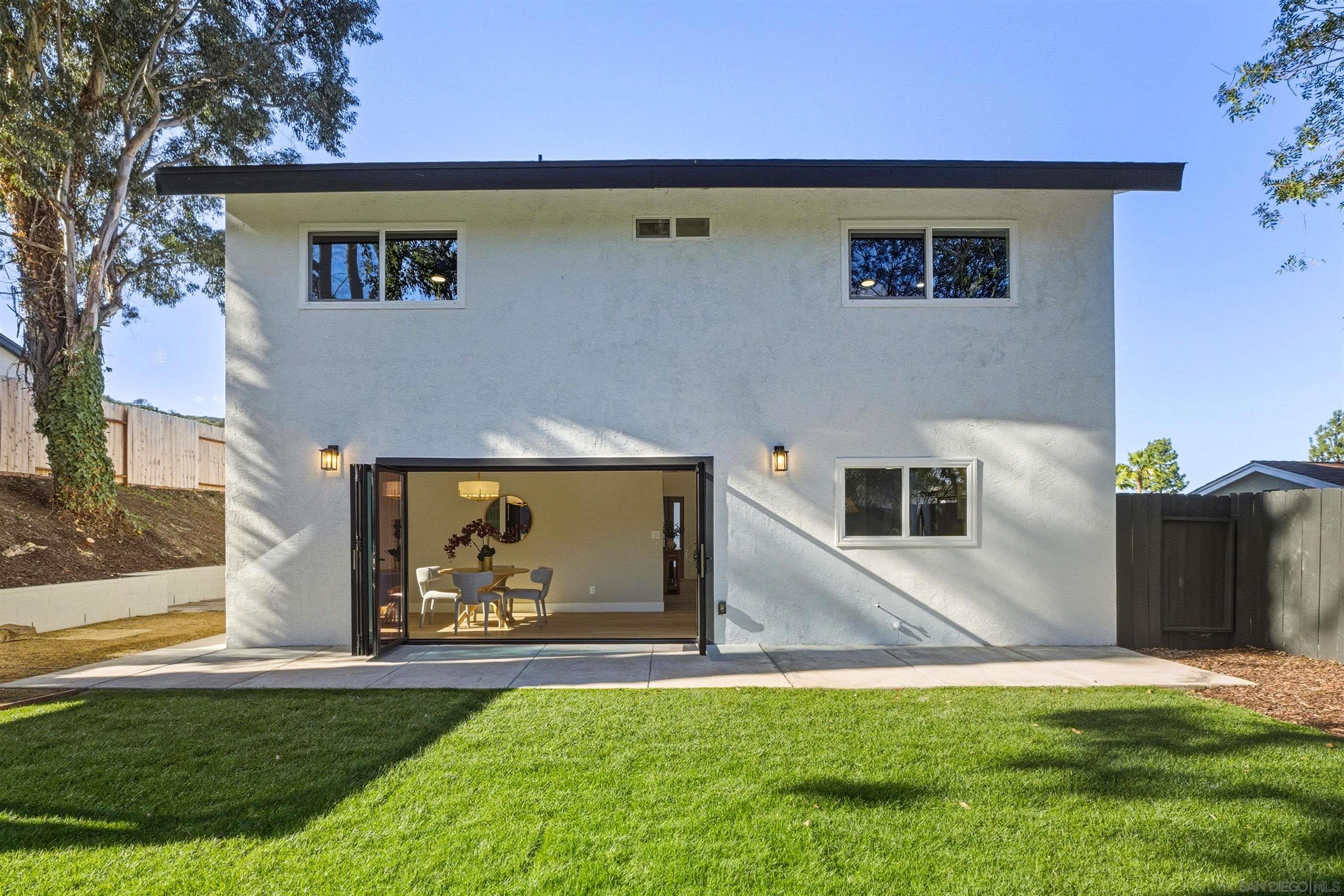 Detail Gallery Image 31 of 38 For 11035  Avenida Maria, San Diego,  CA 92129 - 4 Beds | 3/1 Baths