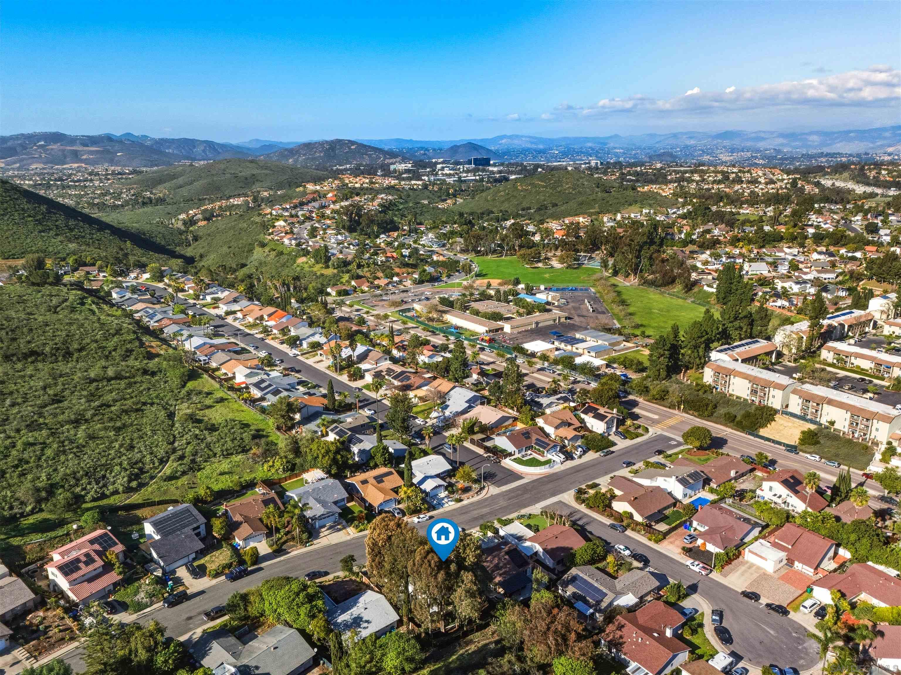 Detail Gallery Image 37 of 38 For 11035  Avenida Maria, San Diego,  CA 92129 - 4 Beds | 3/1 Baths