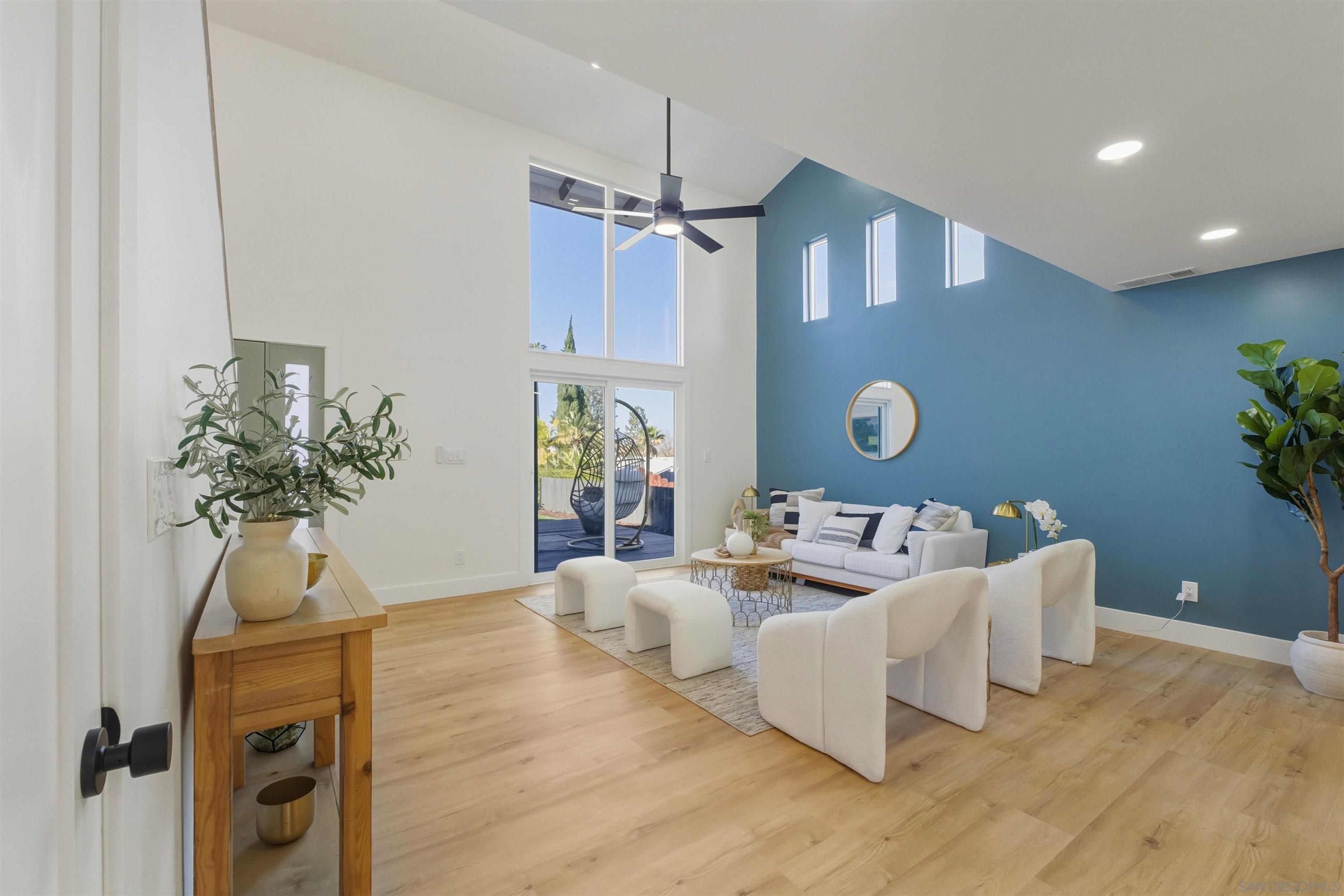 Detail Gallery Image 6 of 37 For 11035  Avenida Maria, San Diego,  CA 92129 - 4 Beds | 3/1 Baths