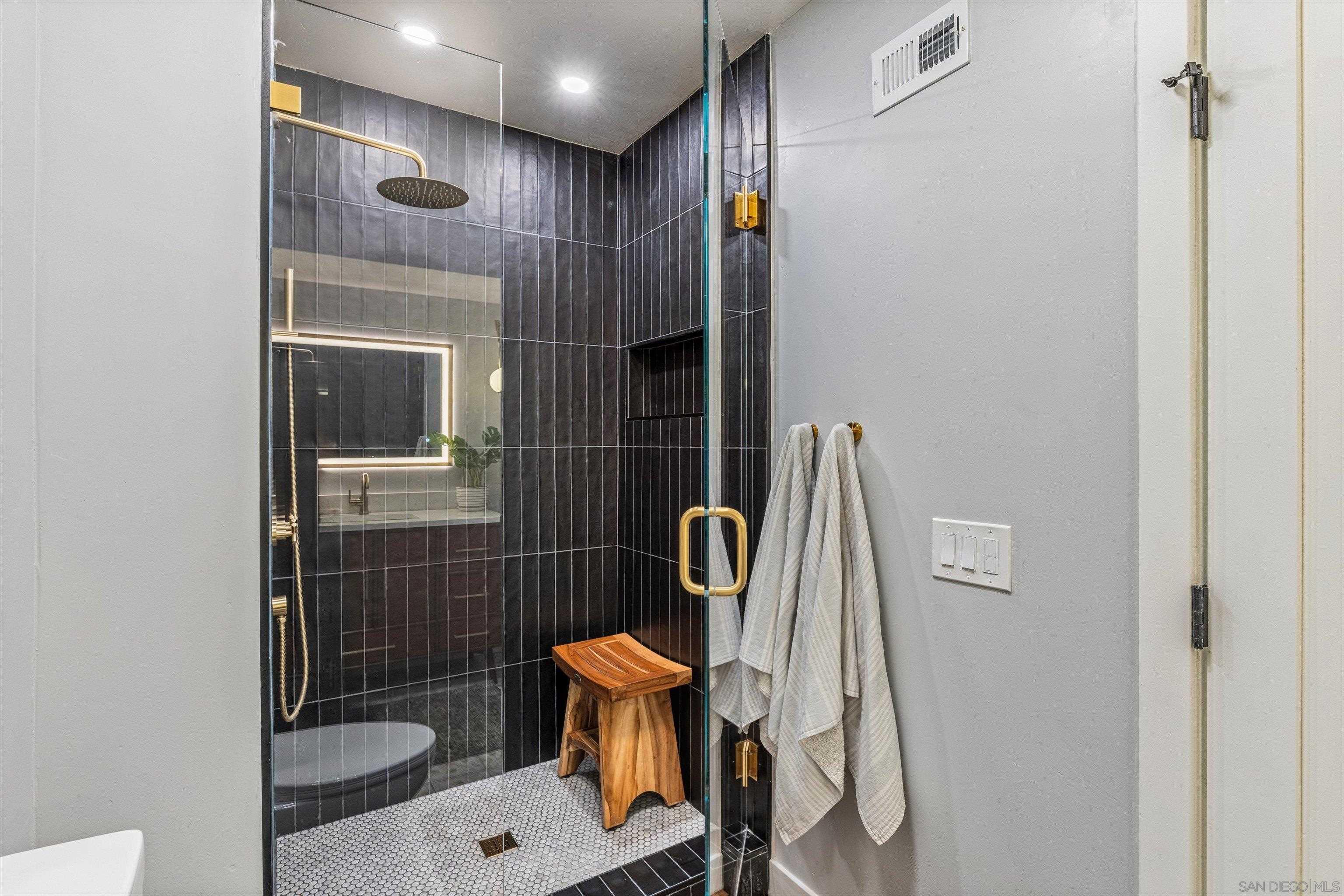 Detail Gallery Image 20 of 38 For 3320  Caminito Eastbluff  #135,  La Jolla,  CA 92037 - 3 Beds | 2/1 Baths