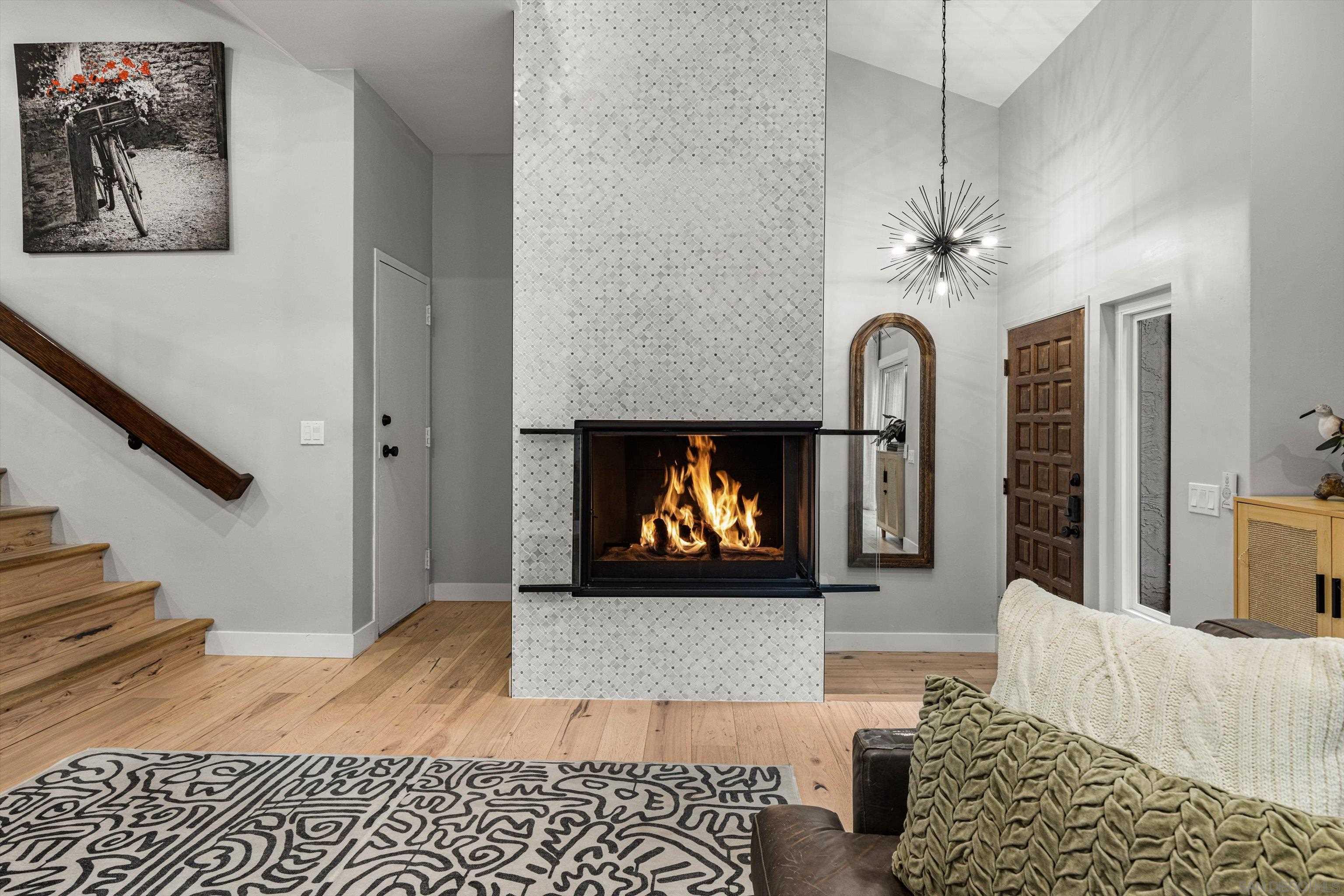 Detail Gallery Image 3 of 38 For 3320  Caminito Eastbluff  #135,  La Jolla,  CA 92037 - 3 Beds | 2/1 Baths