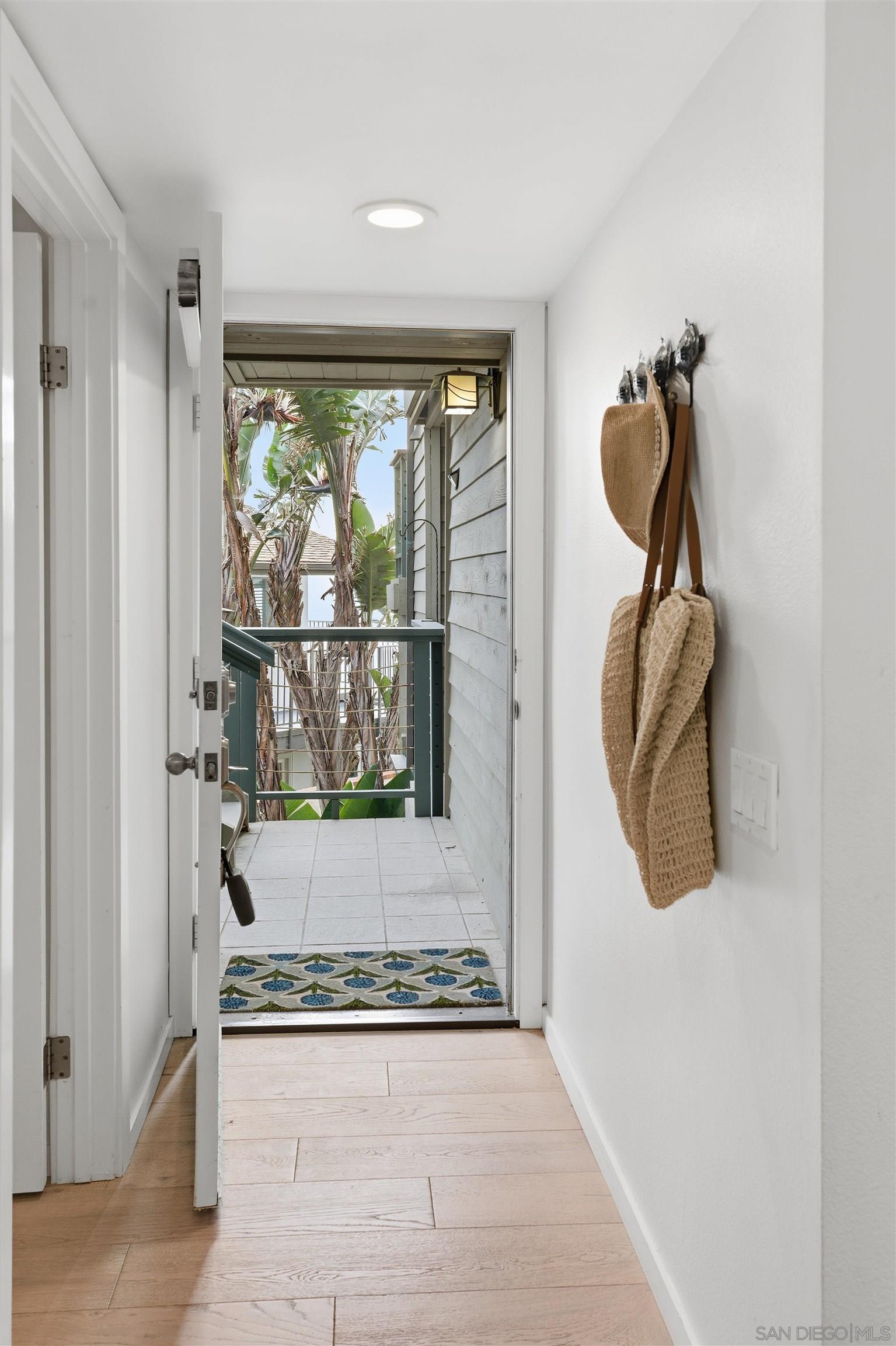 Detail Gallery Image 16 of 49 For 940  Sealane Dr  #5,  Encinitas,  CA 92024 - 2 Beds | 2 Baths