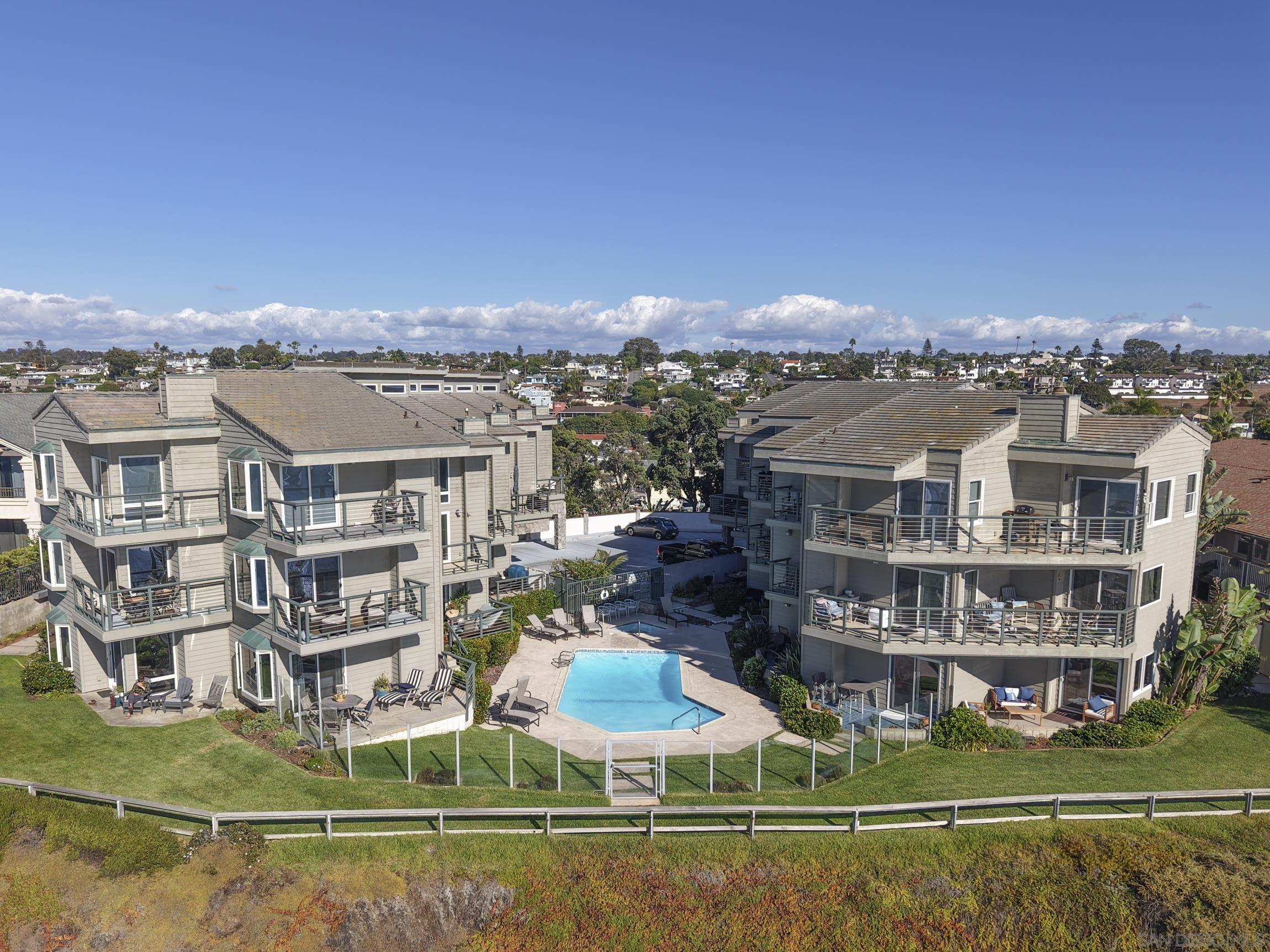 Detail Gallery Image 19 of 49 For 940  Sealane Dr  #5,  Encinitas,  CA 92024 - 2 Beds | 2 Baths