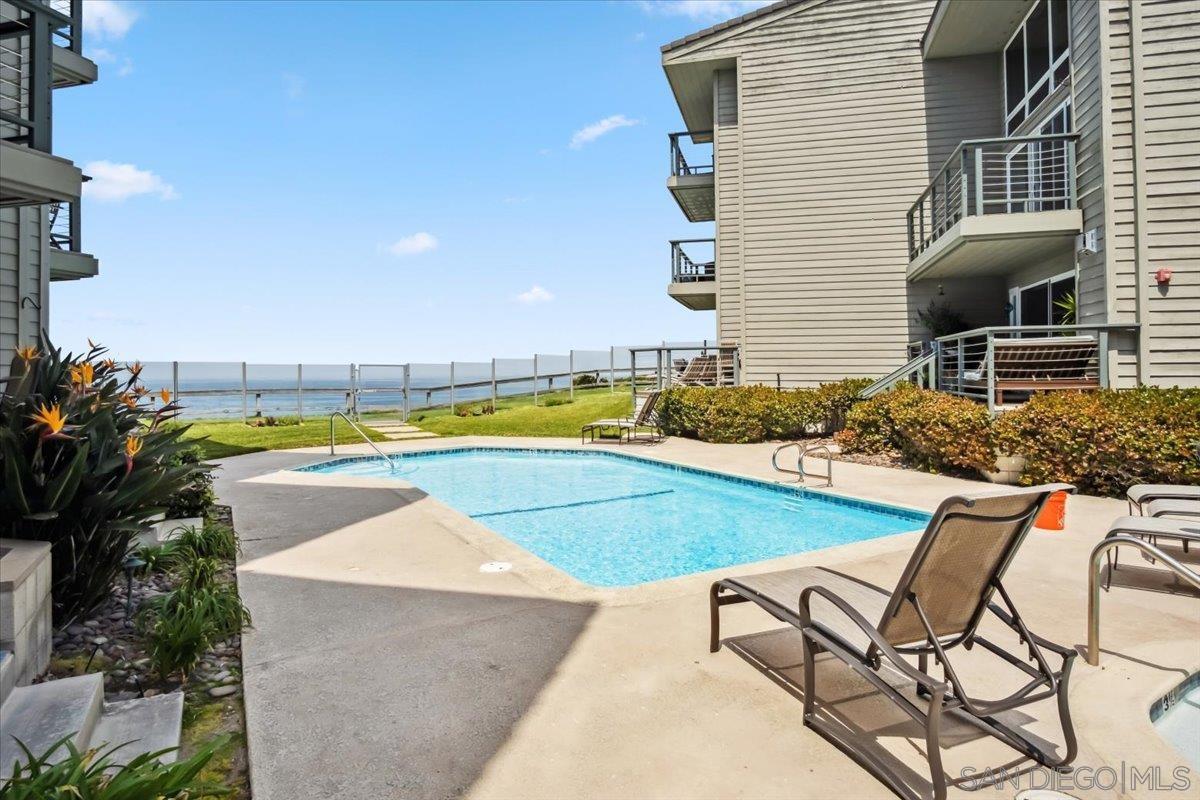 Detail Gallery Image 24 of 49 For 940  Sealane Dr  #5,  Encinitas,  CA 92024 - 2 Beds | 2 Baths