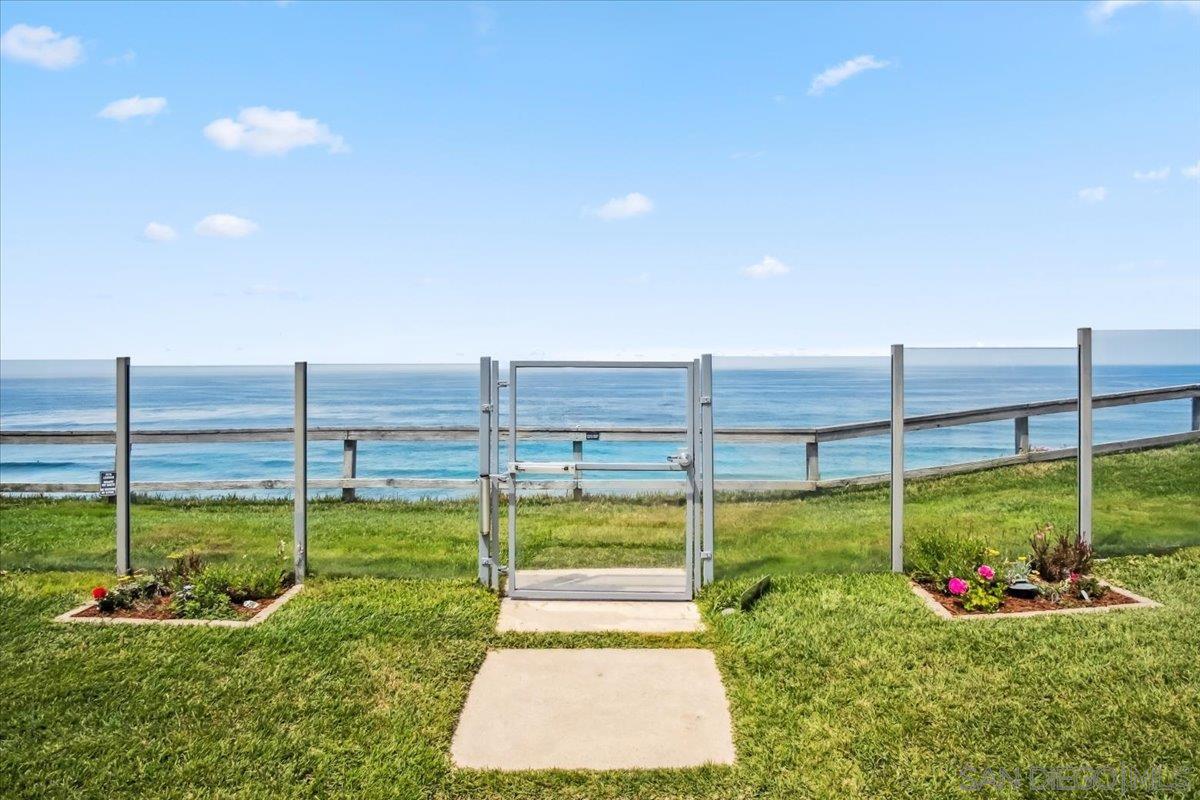 Detail Gallery Image 31 of 49 For 940  Sealane Dr  #5,  Encinitas,  CA 92024 - 2 Beds | 2 Baths