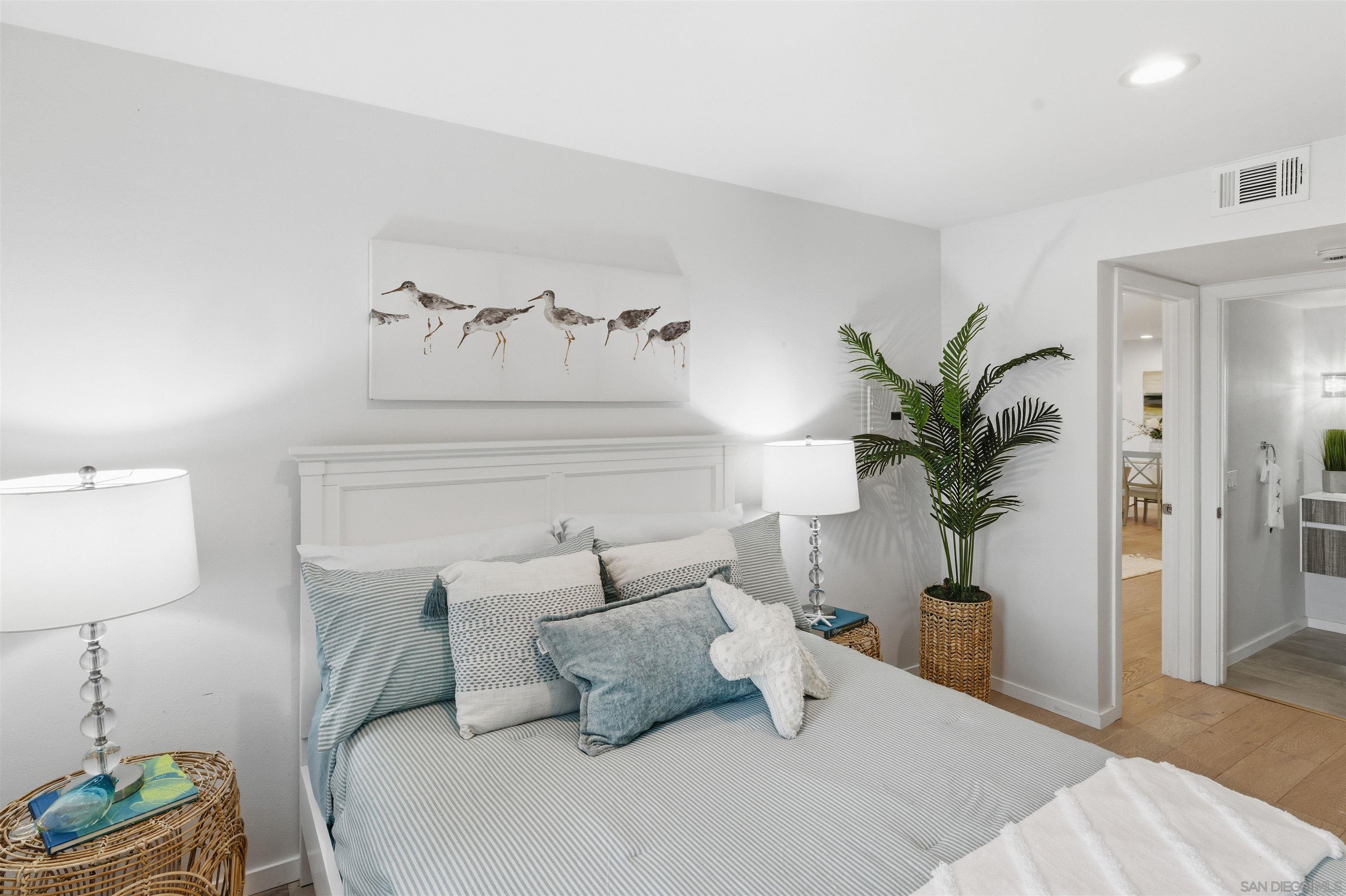 Detail Gallery Image 10 of 49 For 940  Sealane Dr  #5,  Encinitas,  CA 92024 - 2 Beds | 2 Baths