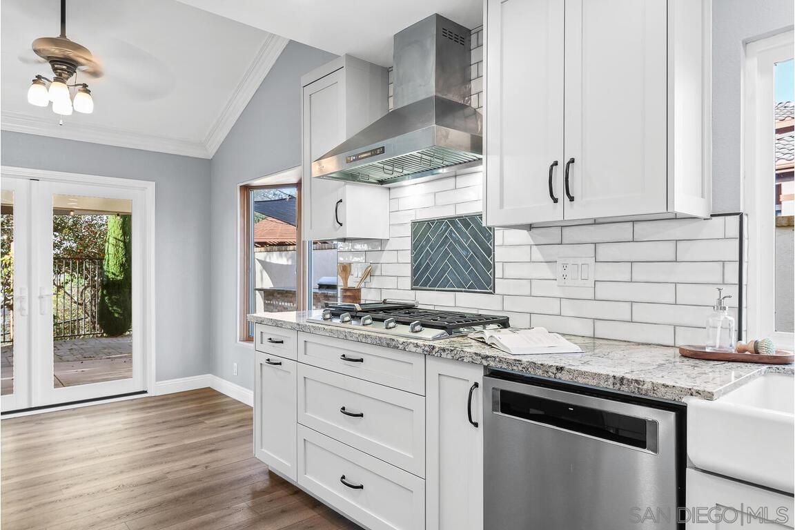 Detail Gallery Image 11 of 45 For 9160  Paseo Cresta, Santee,  CA 92071 - 3 Beds | 2 Baths