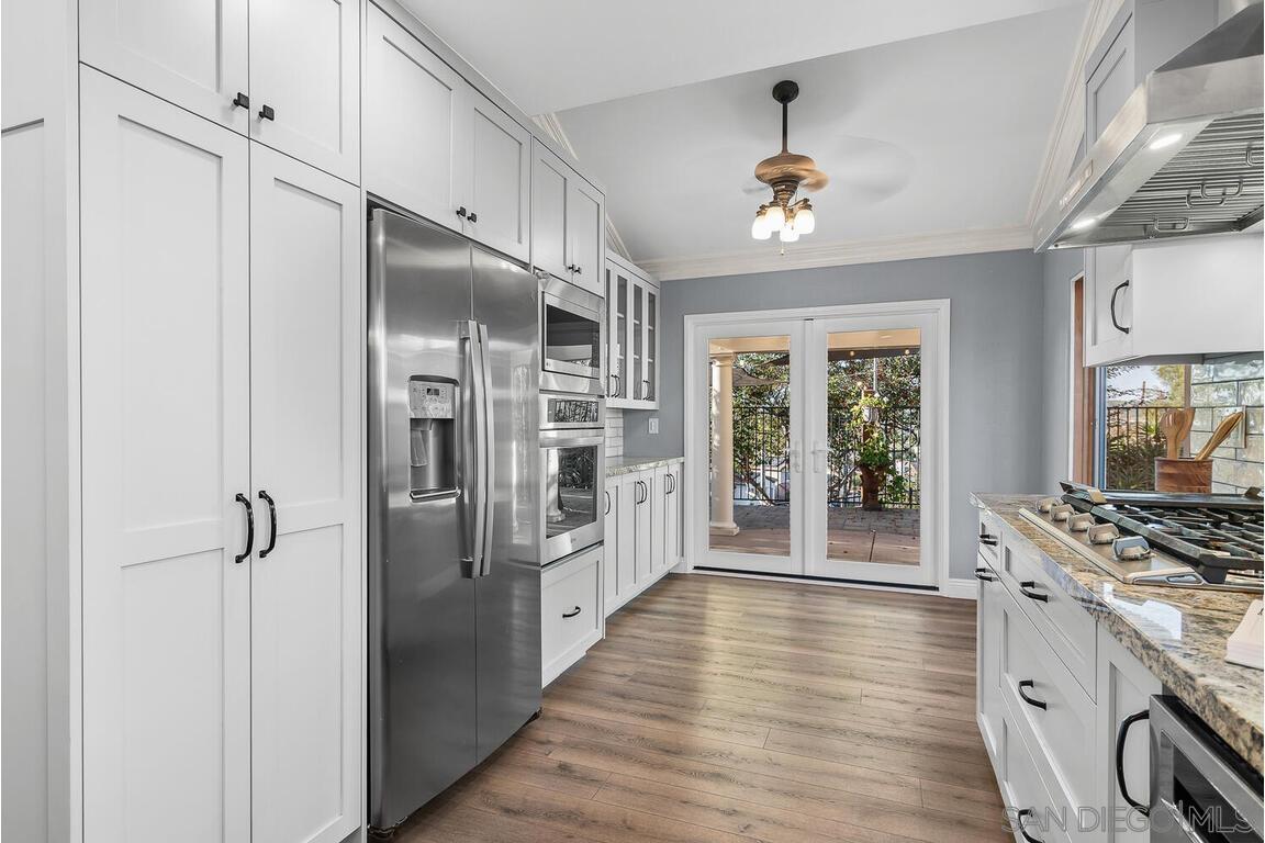 Detail Gallery Image 12 of 45 For 9160  Paseo Cresta, Santee,  CA 92071 - 3 Beds | 2 Baths