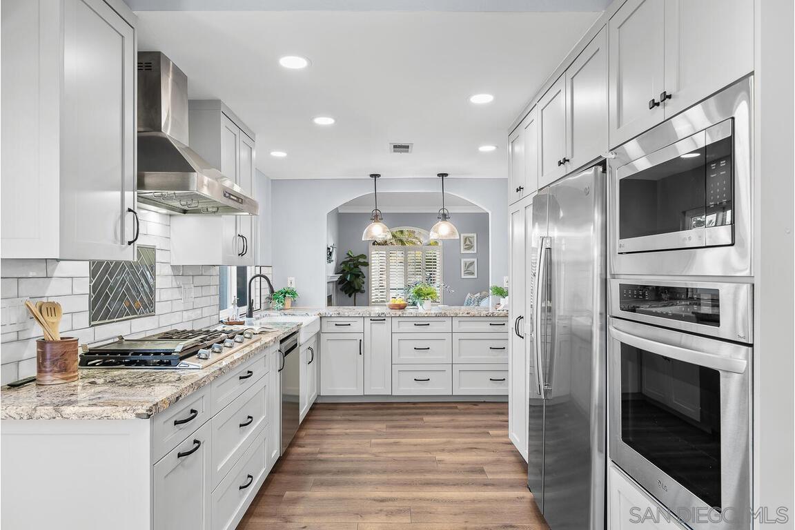 Detail Gallery Image 14 of 45 For 9160  Paseo Cresta, Santee,  CA 92071 - 3 Beds | 2 Baths