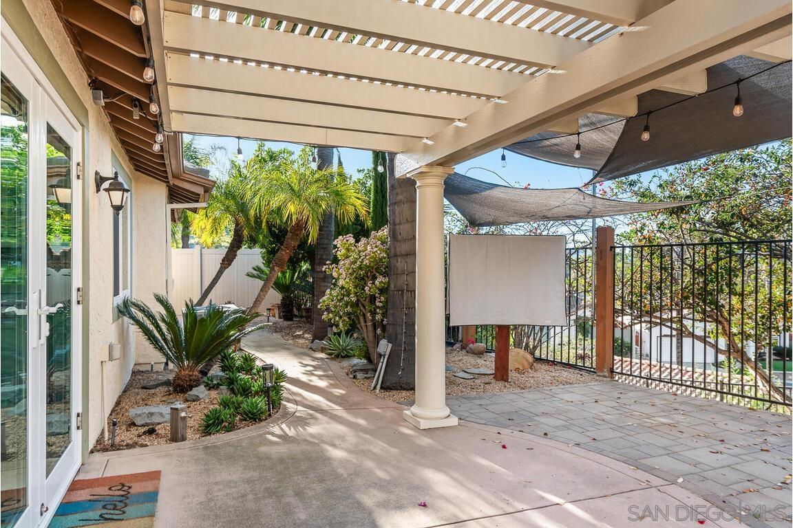 Detail Gallery Image 34 of 45 For 9160  Paseo Cresta, Santee,  CA 92071 - 3 Beds | 2 Baths