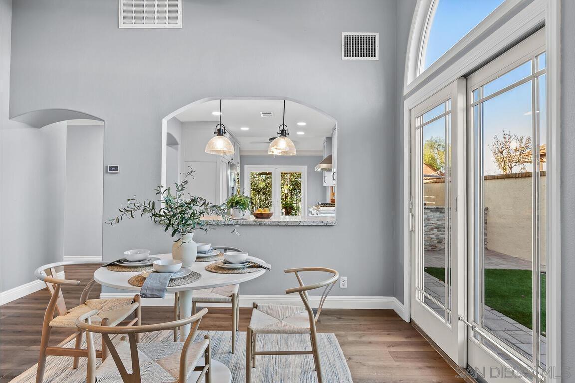 Detail Gallery Image 7 of 45 For 9160  Paseo Cresta, Santee,  CA 92071 - 3 Beds | 2 Baths