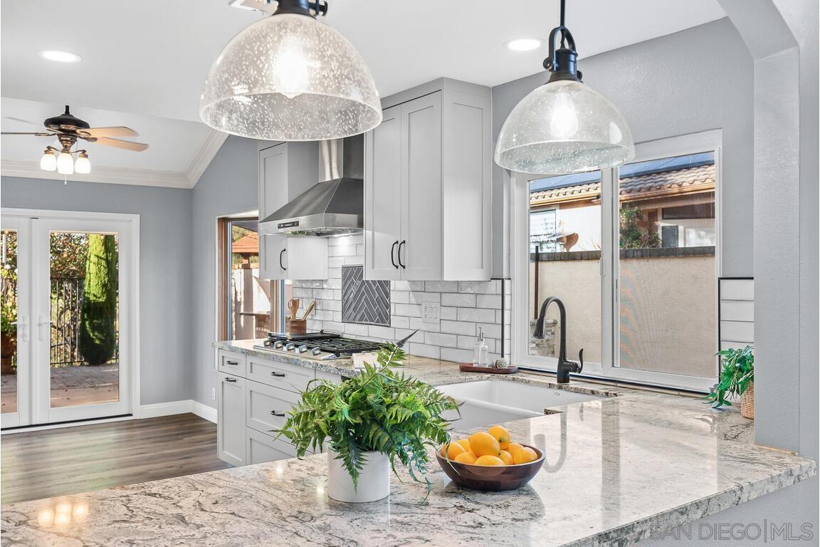 Detail Gallery Image 9 of 45 For 9160  Paseo Cresta, Santee,  CA 92071 - 3 Beds | 2 Baths